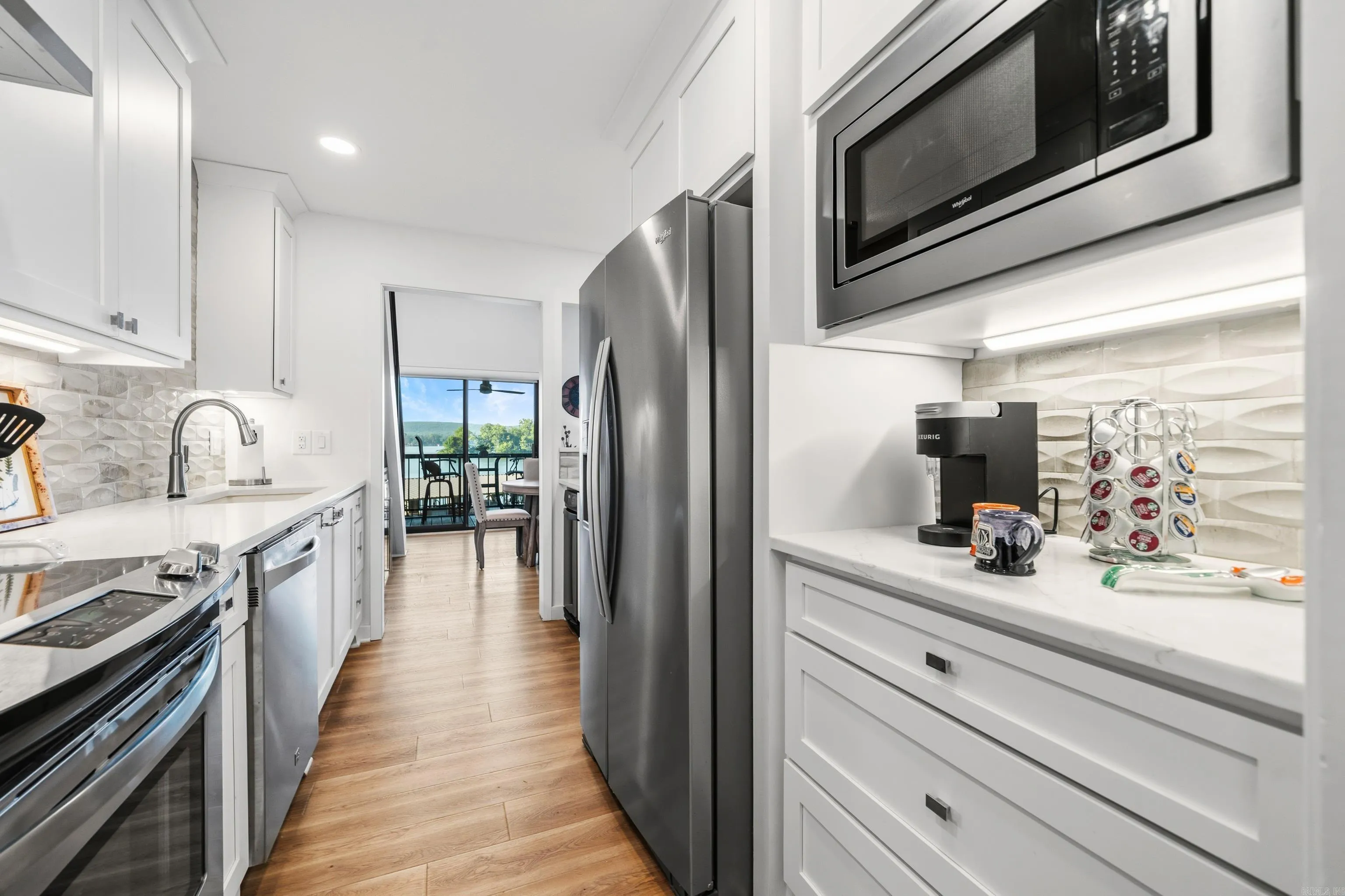 Property at 304  Lookout, A4 - Image 16