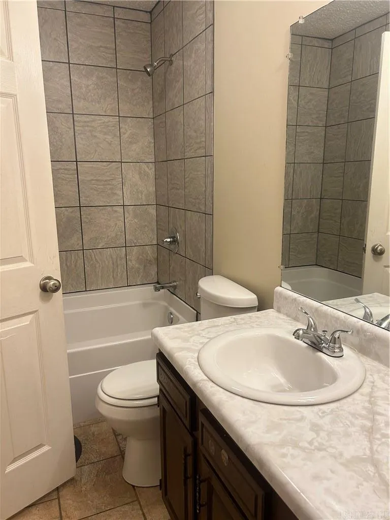 Property at 1341 S Tampa - Image 12