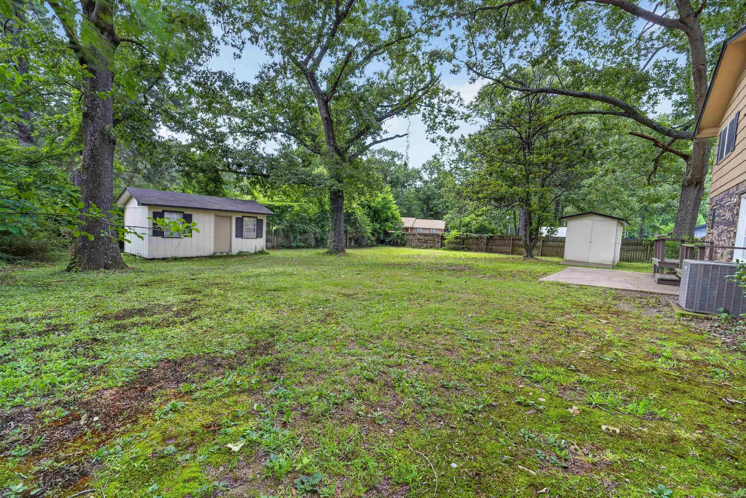 Property at 1540  Valley view - Image 16