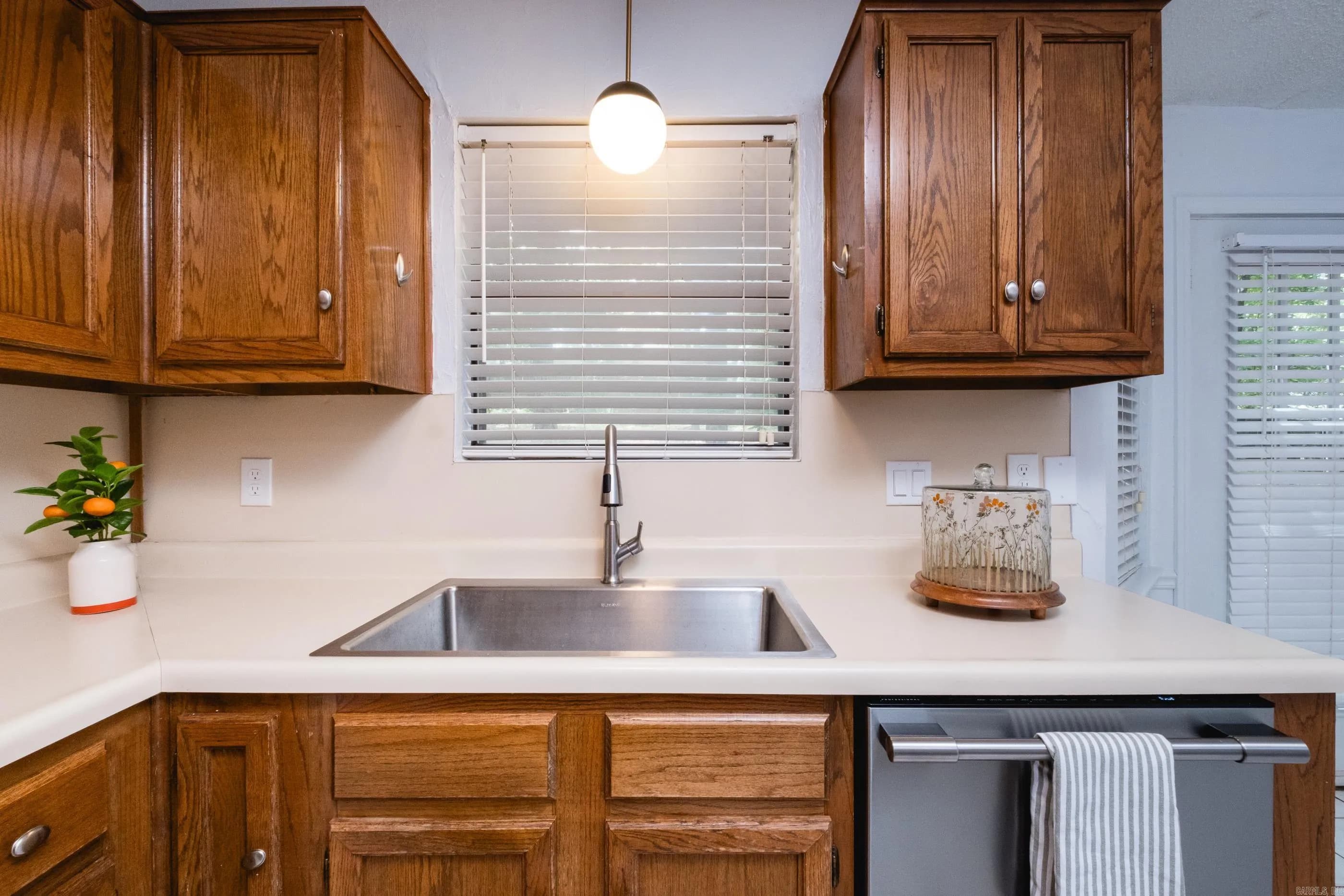 Property at 121  Pin oak - Image 15
