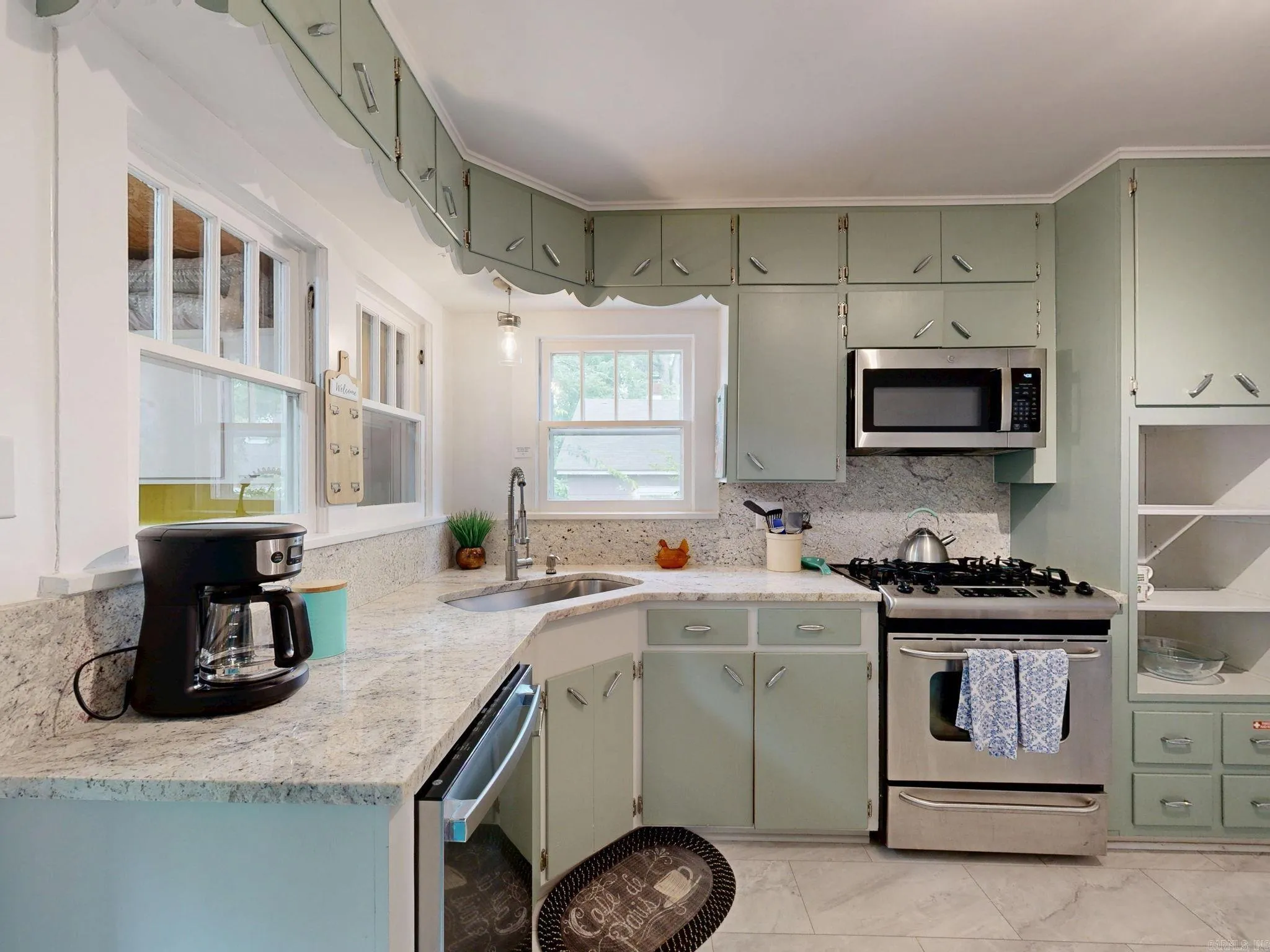 Property at 305  Richard  305 B - Image 11