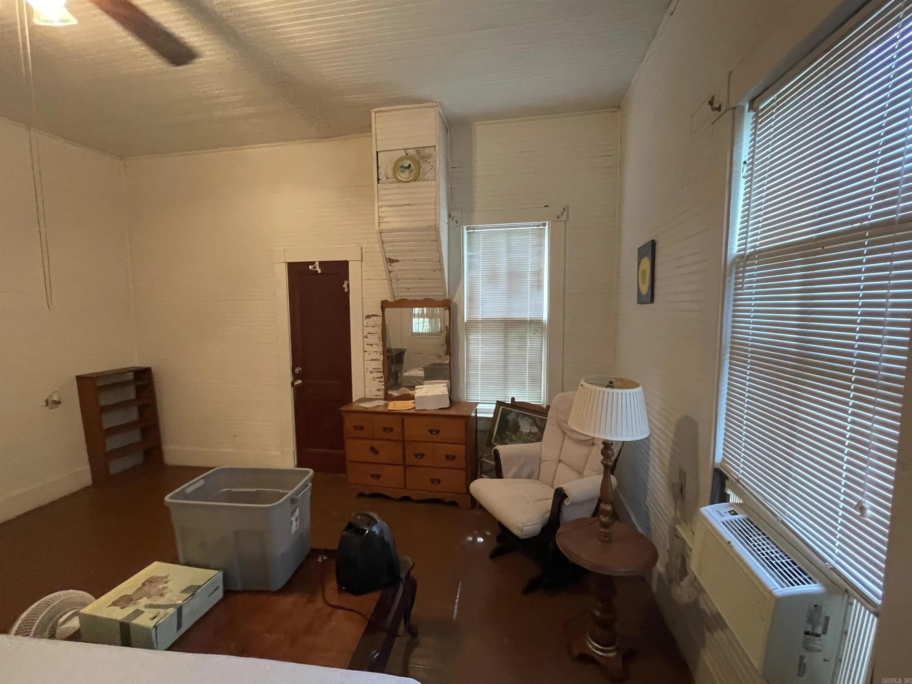 Property at 130  Tipton - Image 15