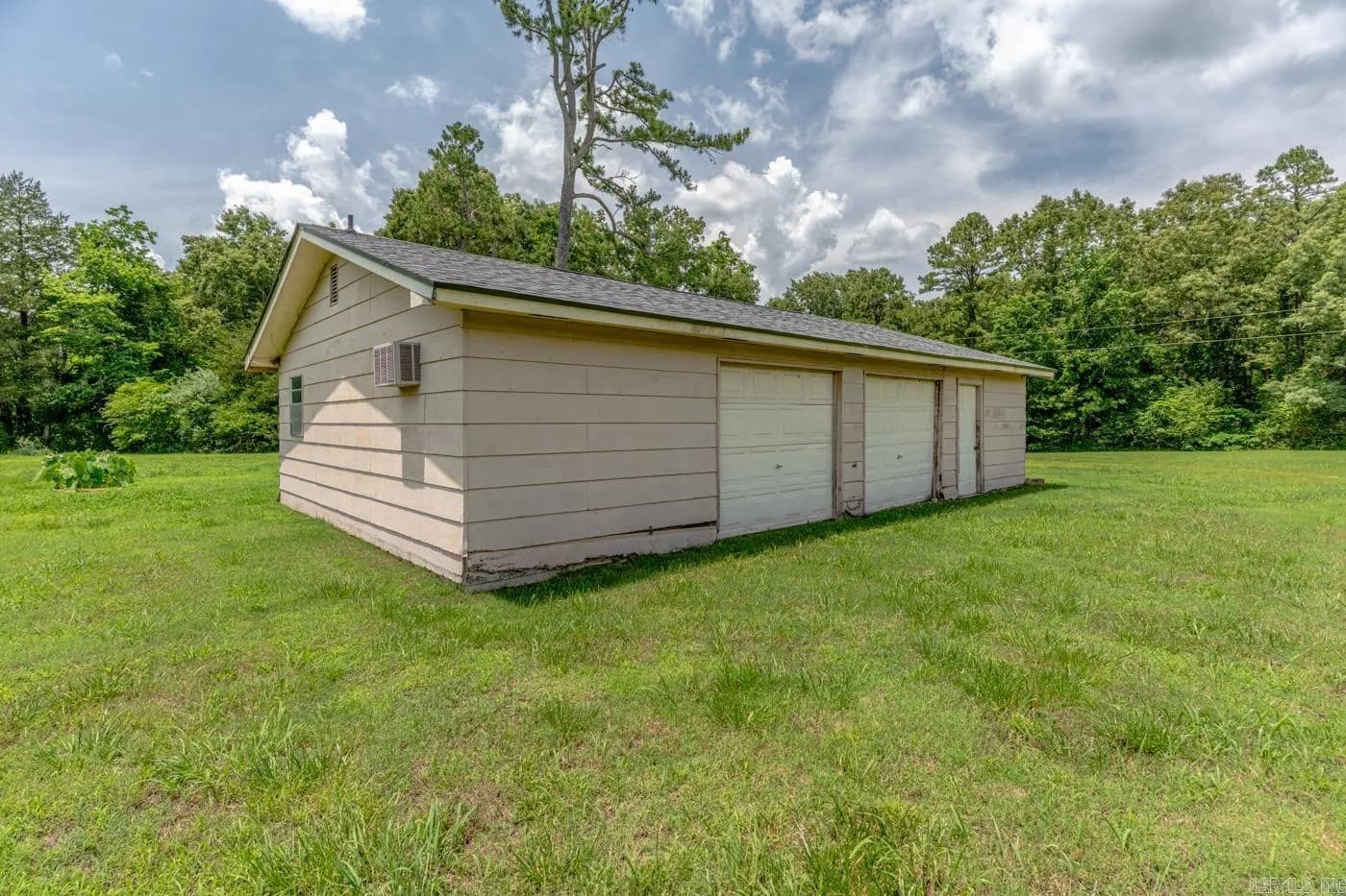 Property at 506  Hell creek - Image 32
