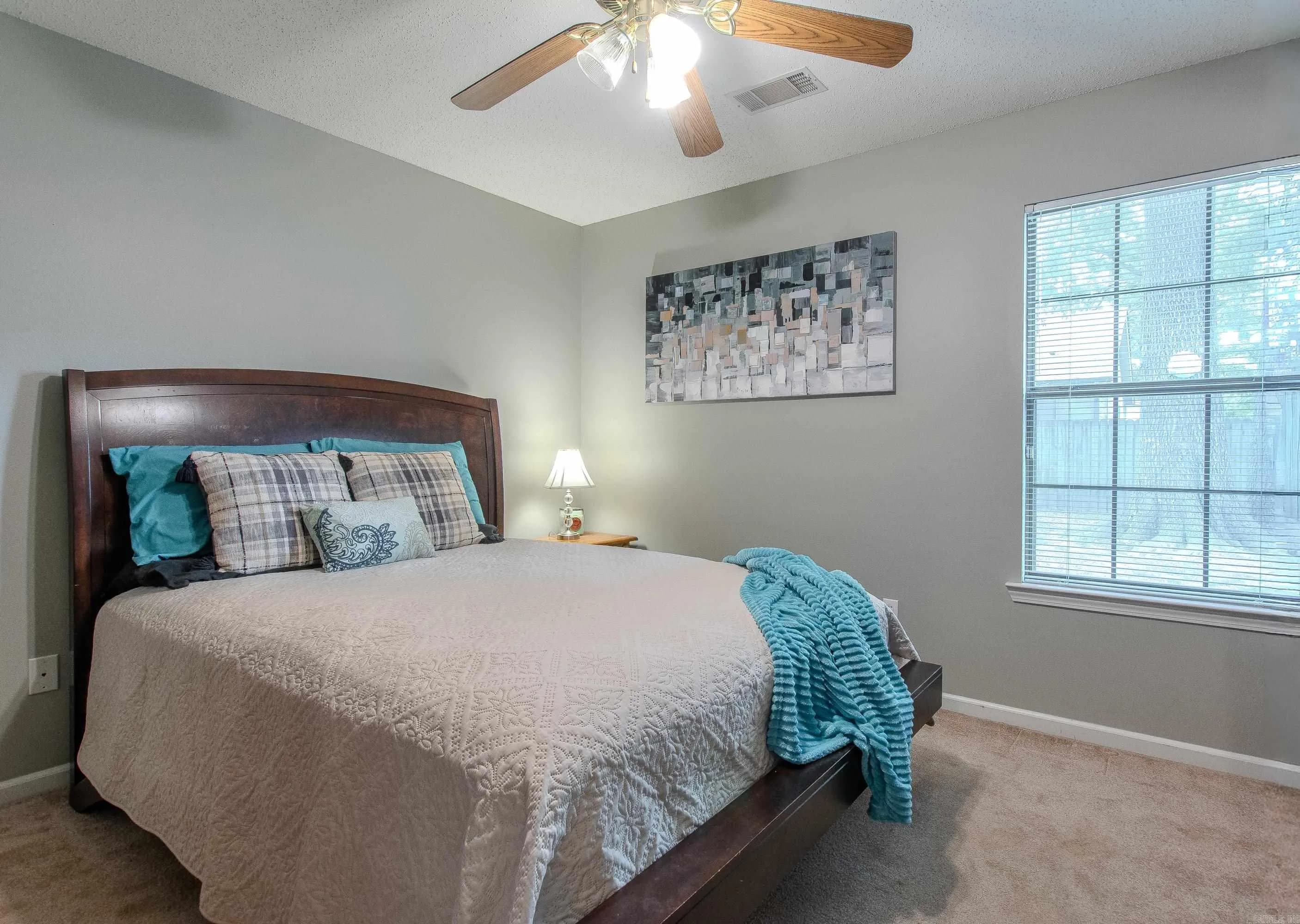Property at 111  Shady oak - Image 20