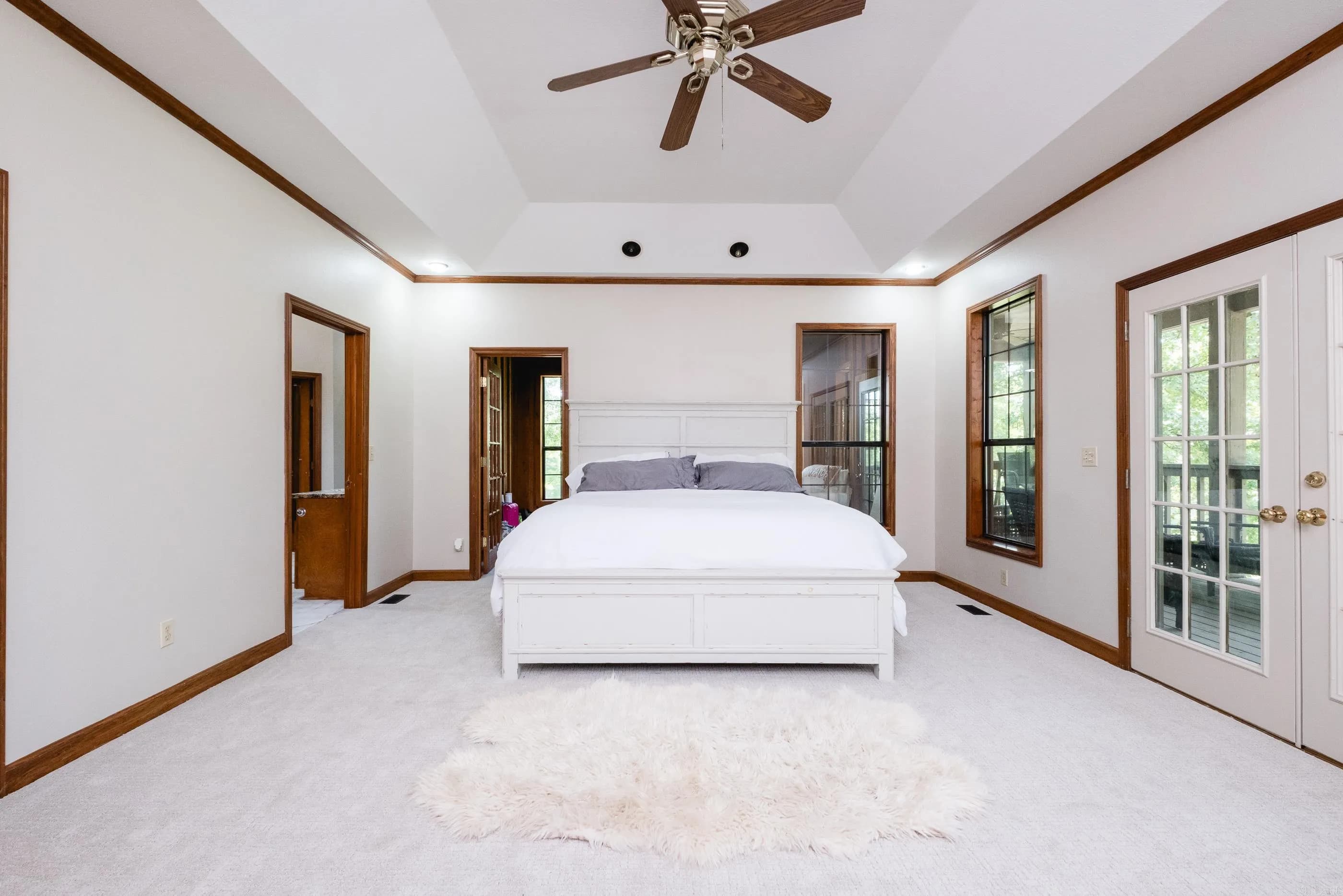 Property at 21507  Reynard - Image 9