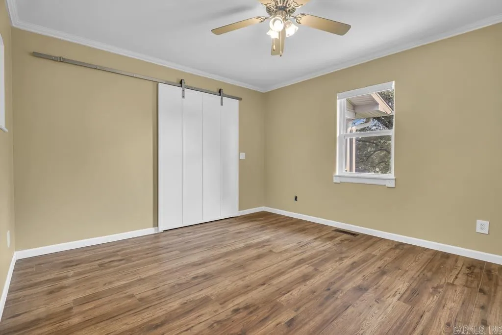 Property at 1  Huett - Image 25
