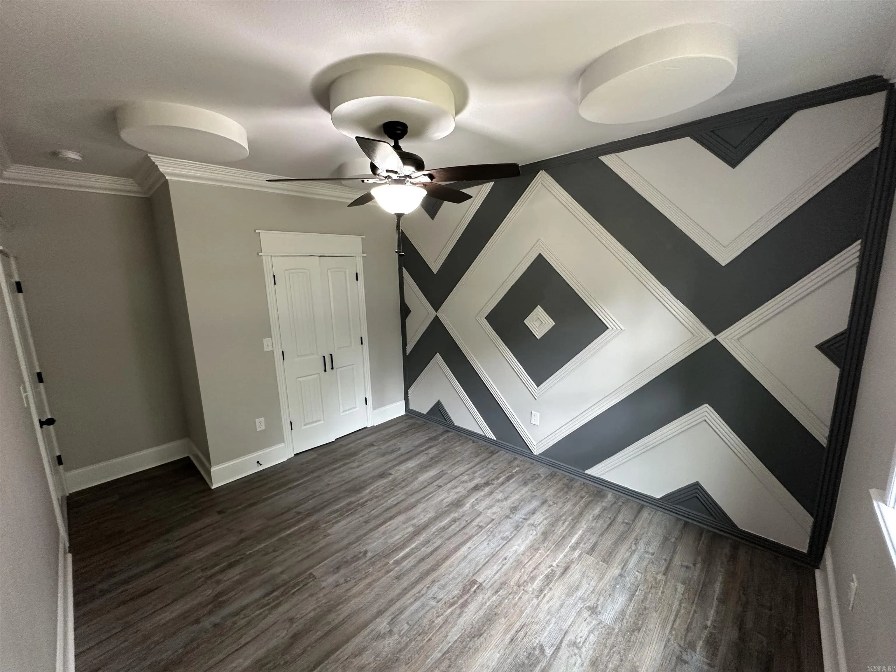 Property at 8716  East fairview - Image 13