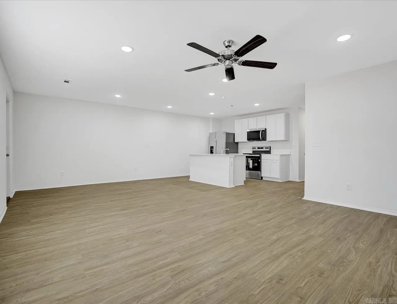 Property at 180  Bighorn - Image 14