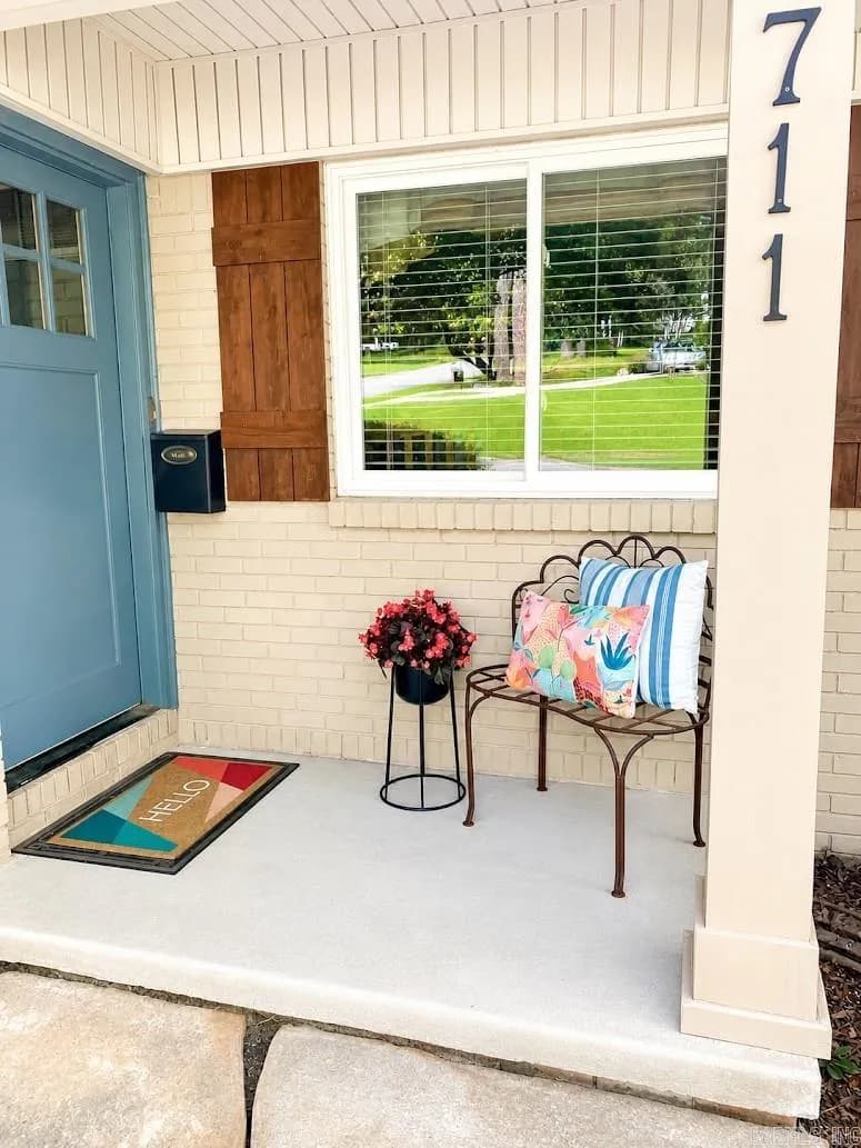 Property at 711  Mcadoo - Image 3
