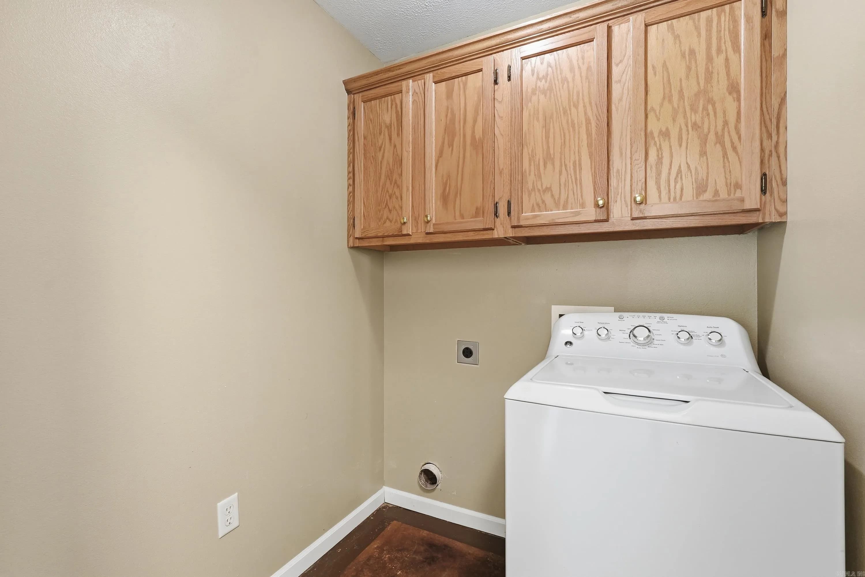 Property at 4535  Graham - Image 17