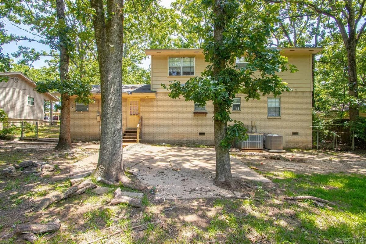 Property at 1820  Aztec - Image 28