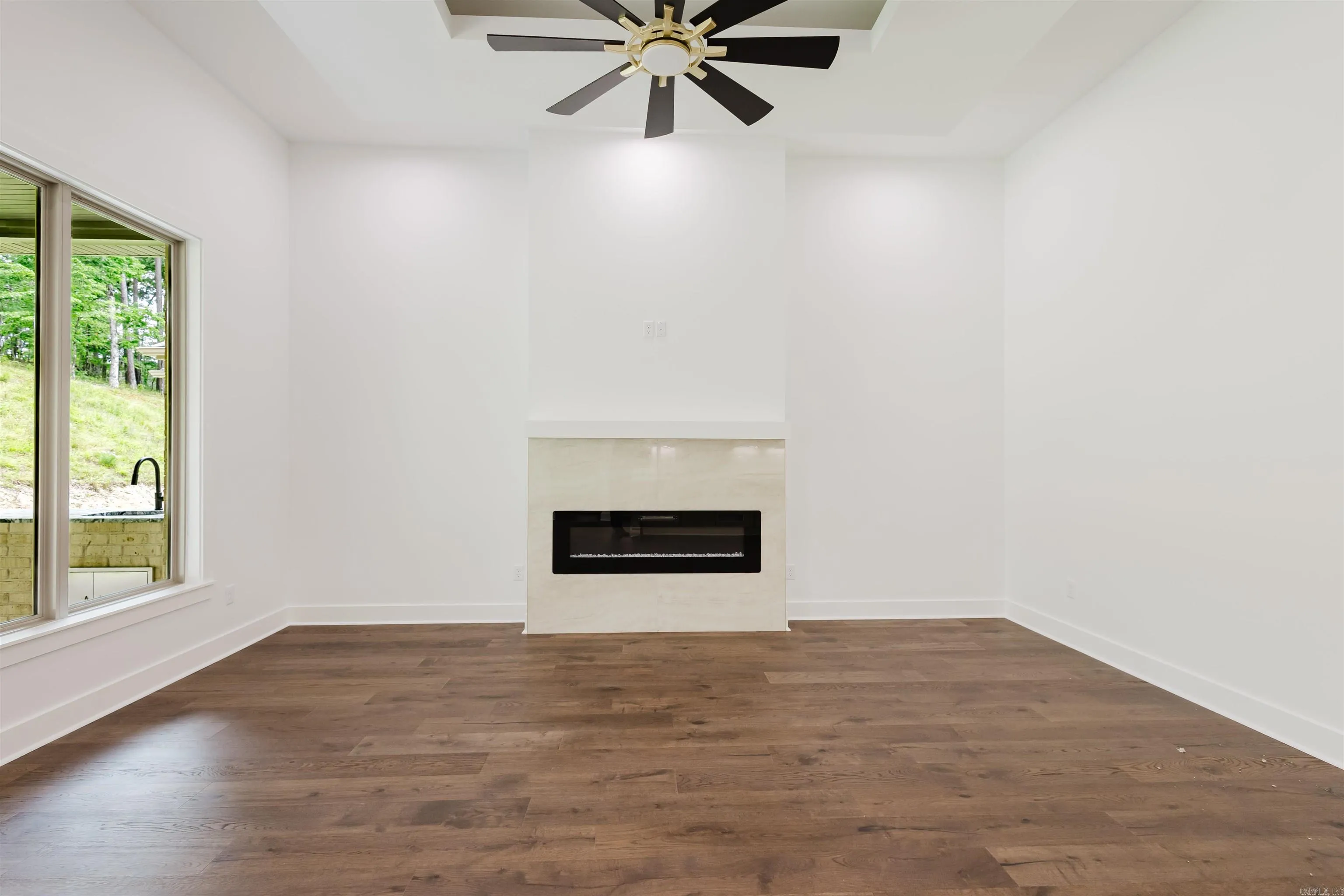 Property at 119  Kinley - Image 7