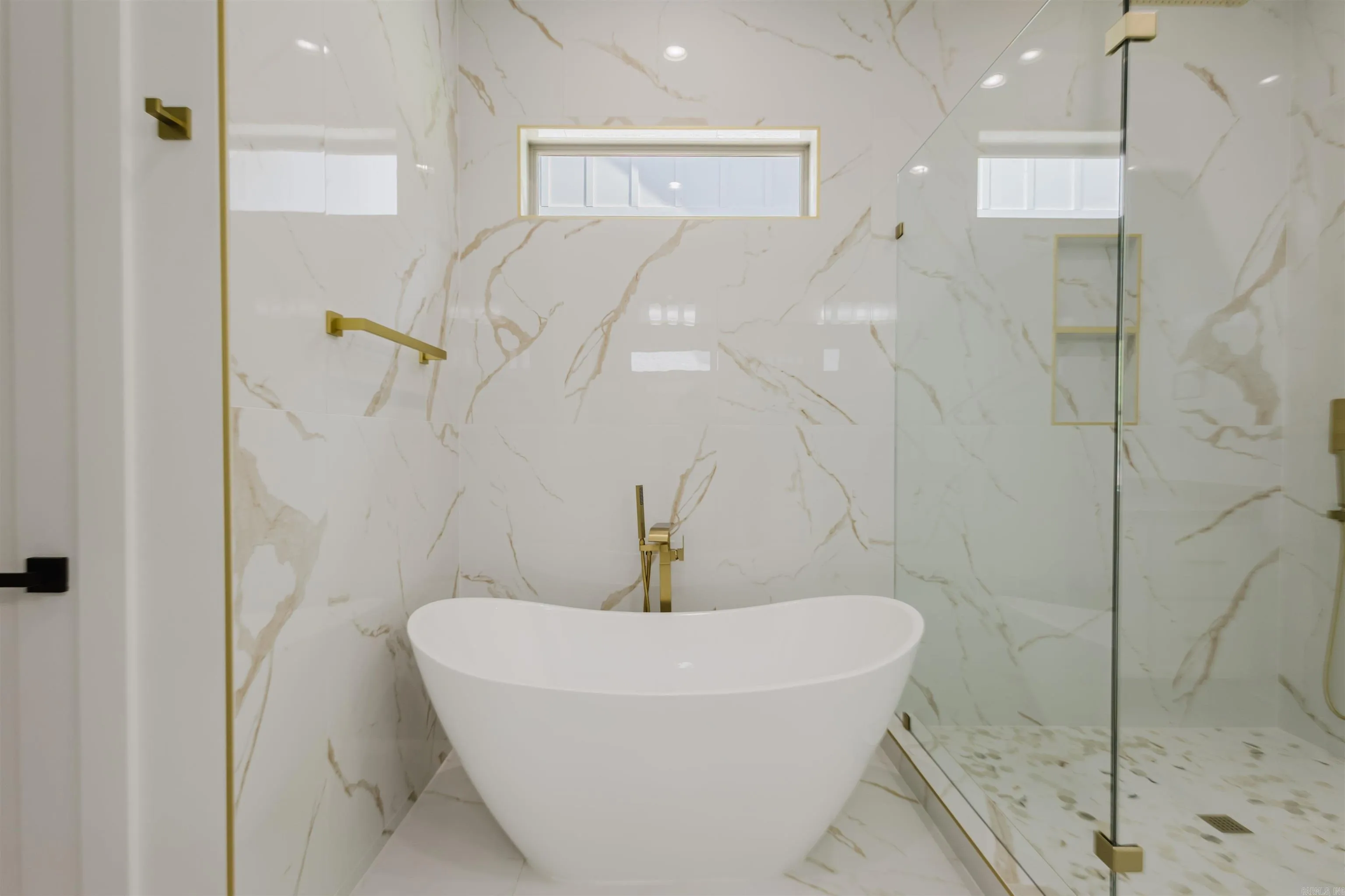 Property at 119  Kinley - Image 30