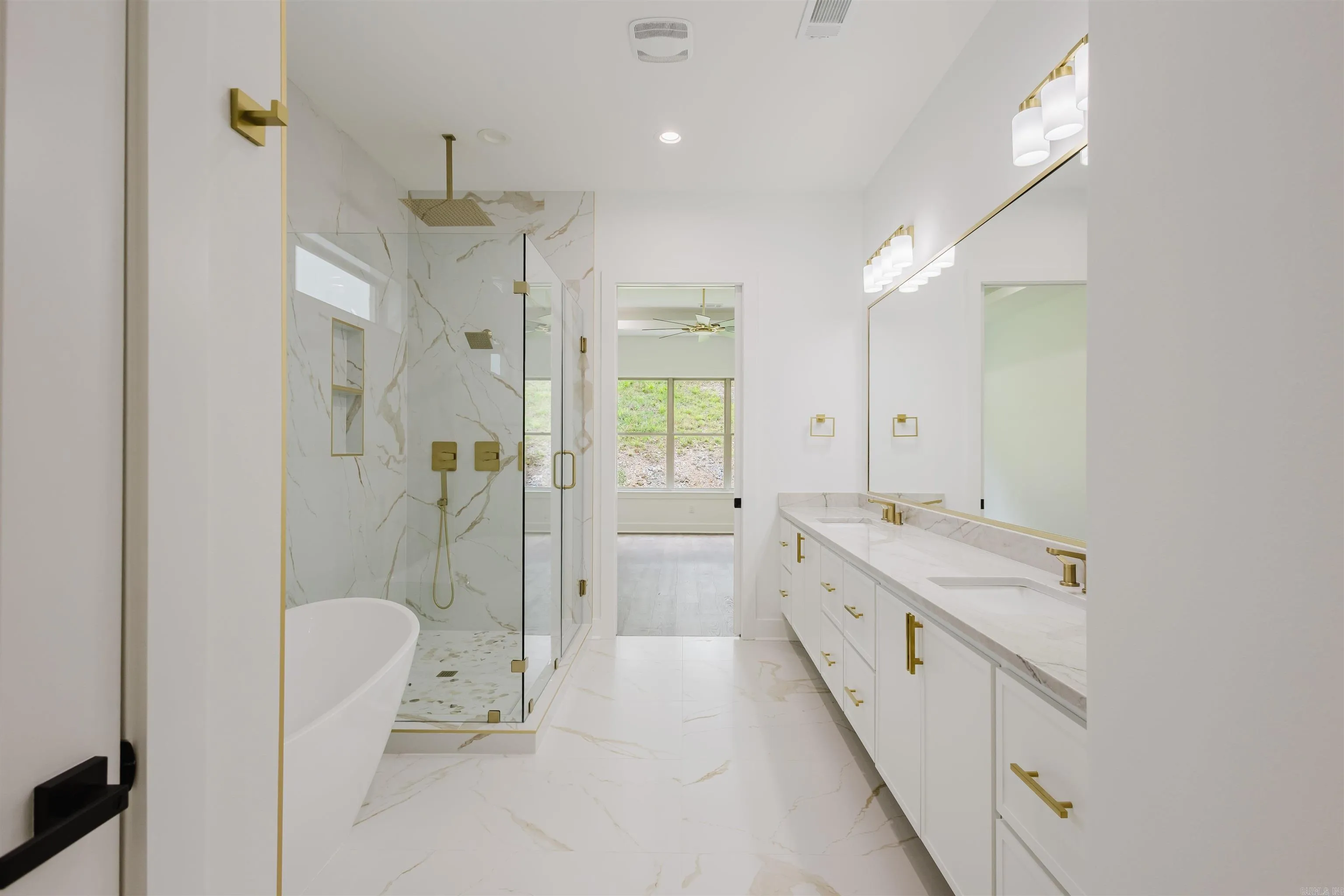 Property at 119  Kinley - Image 25
