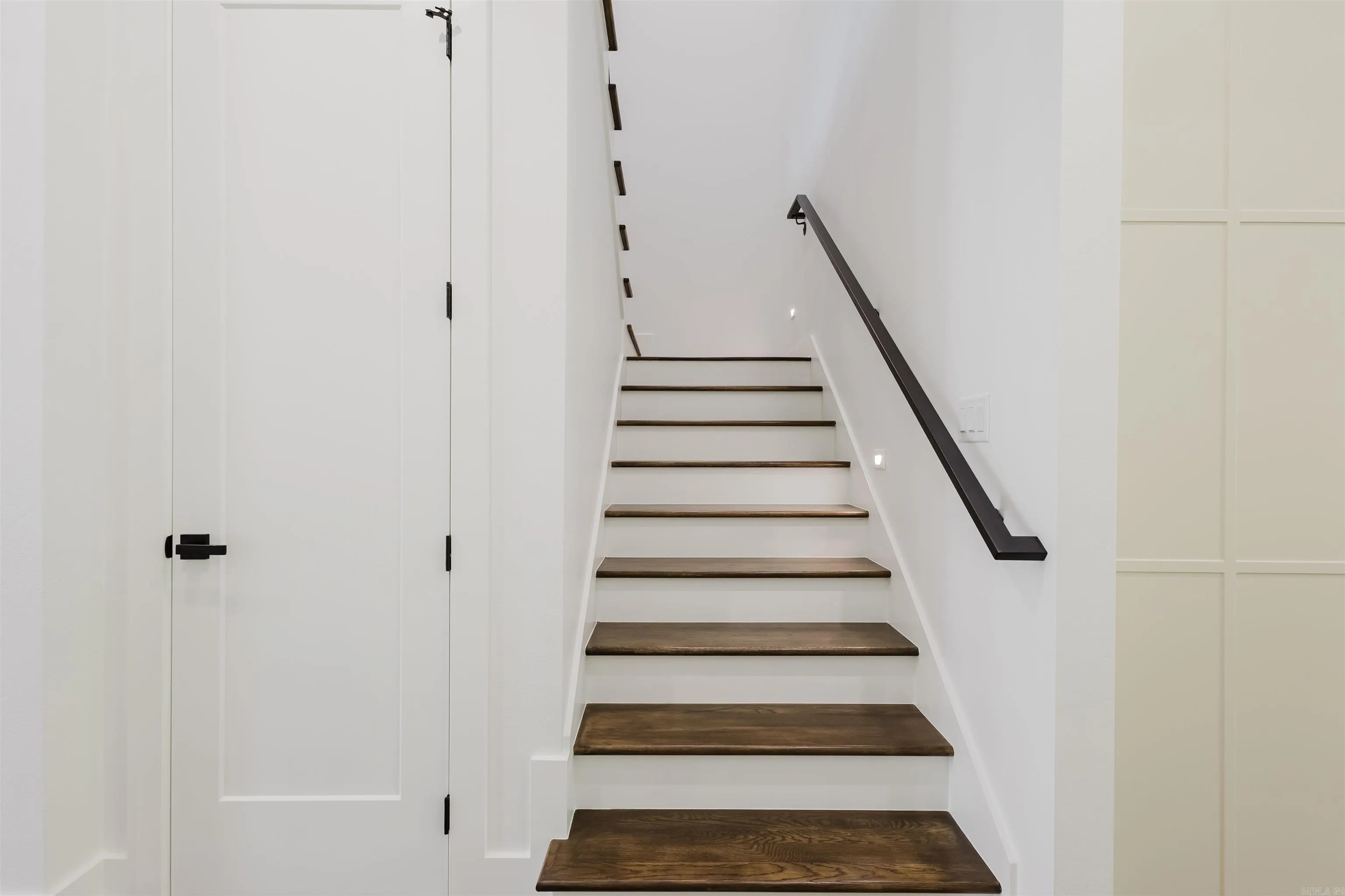 Property at 119  Kinley - Image 32