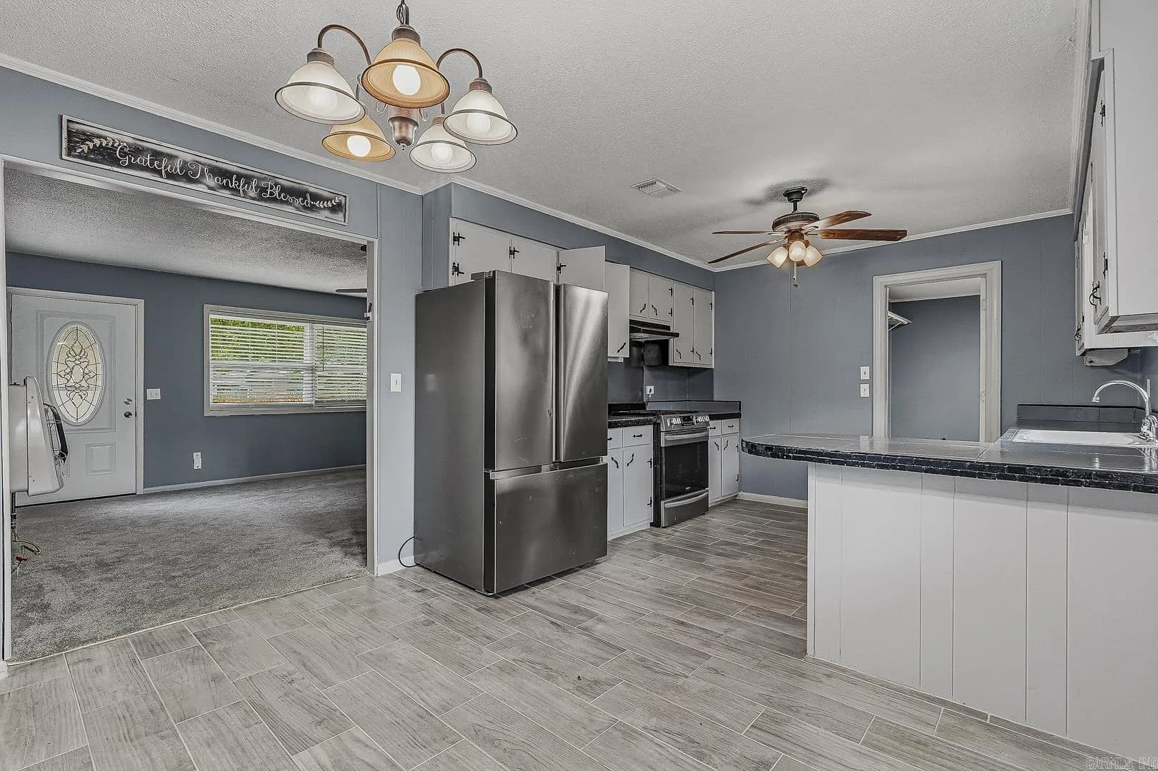 Property at 1105  Estelle - Image 16