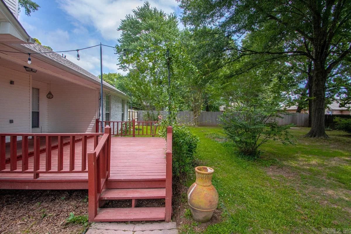 Property at 404  Galina - Image 8