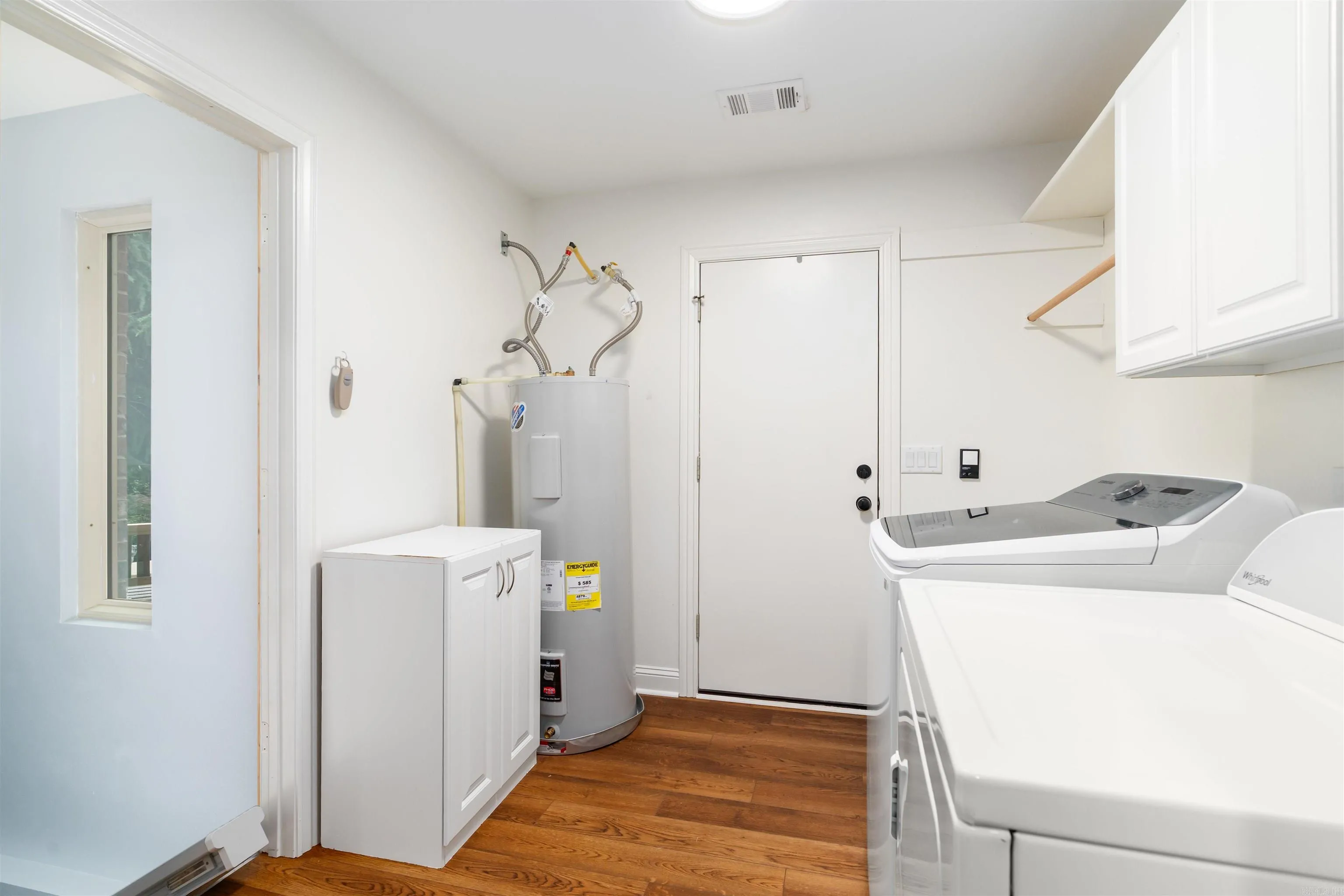 Property at 82  Magellan - Image 15