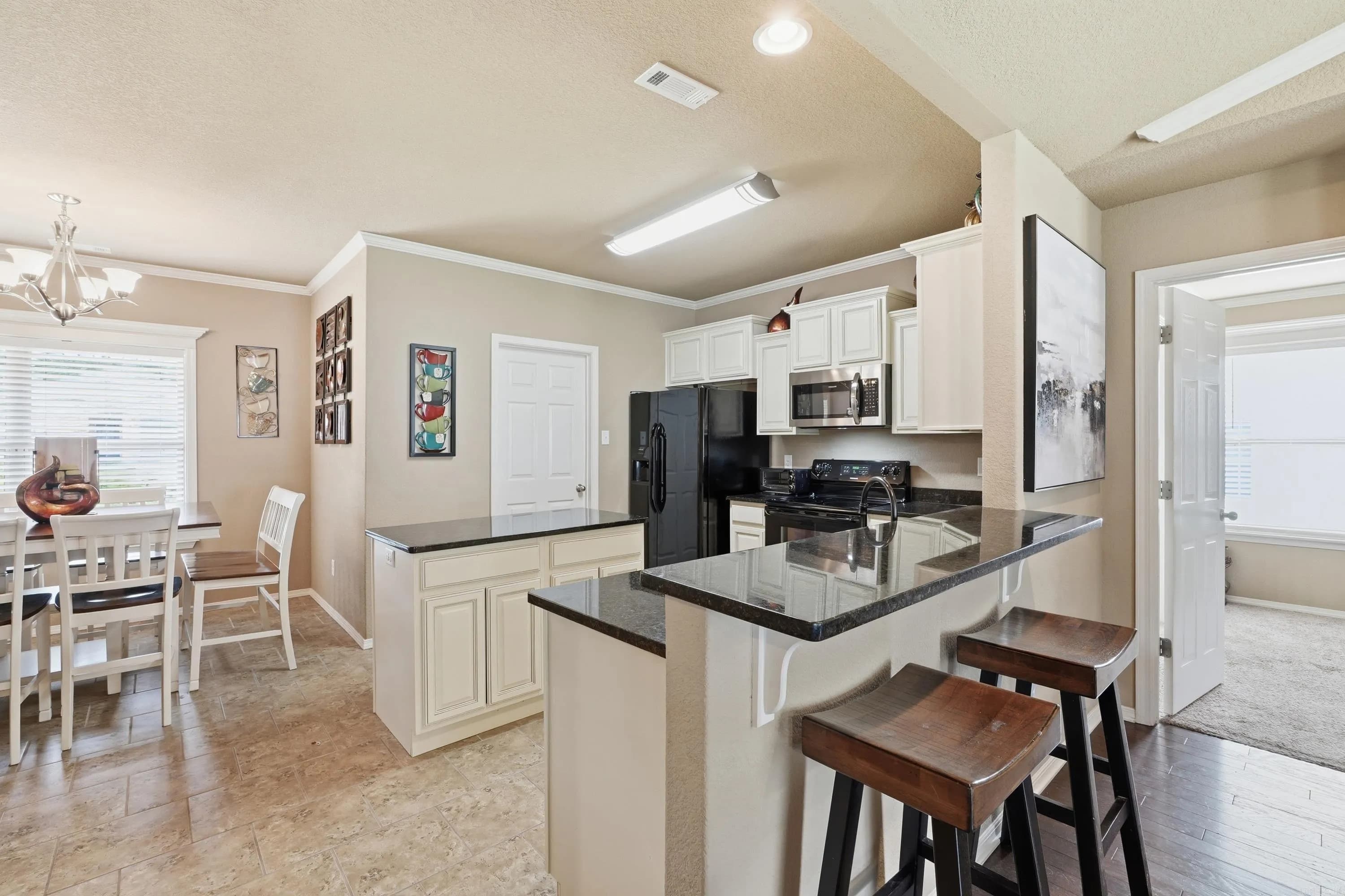 Property at 1107  Crossing - Image 9