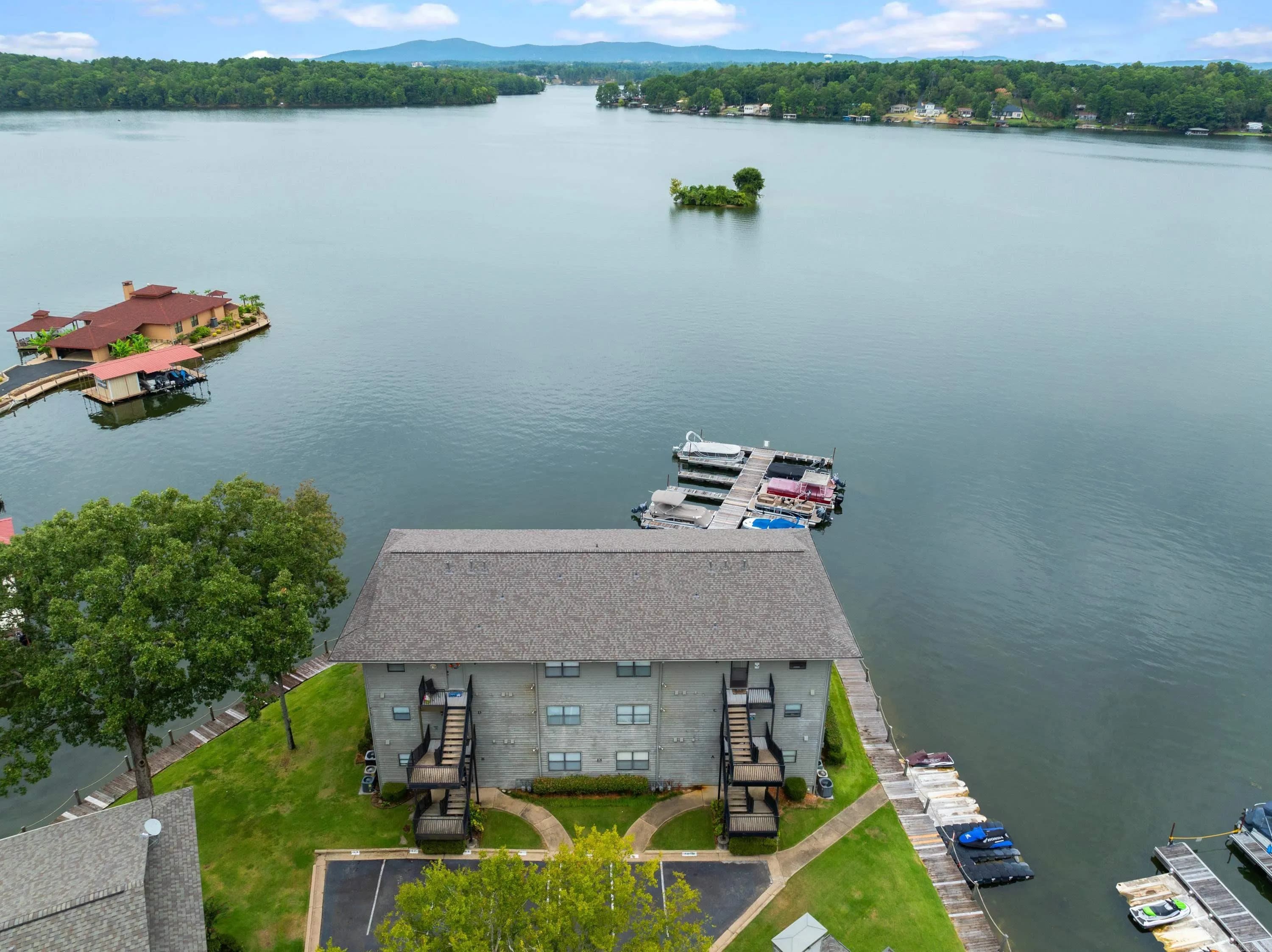 Property at 400  Farr shores, 13C - Image 1