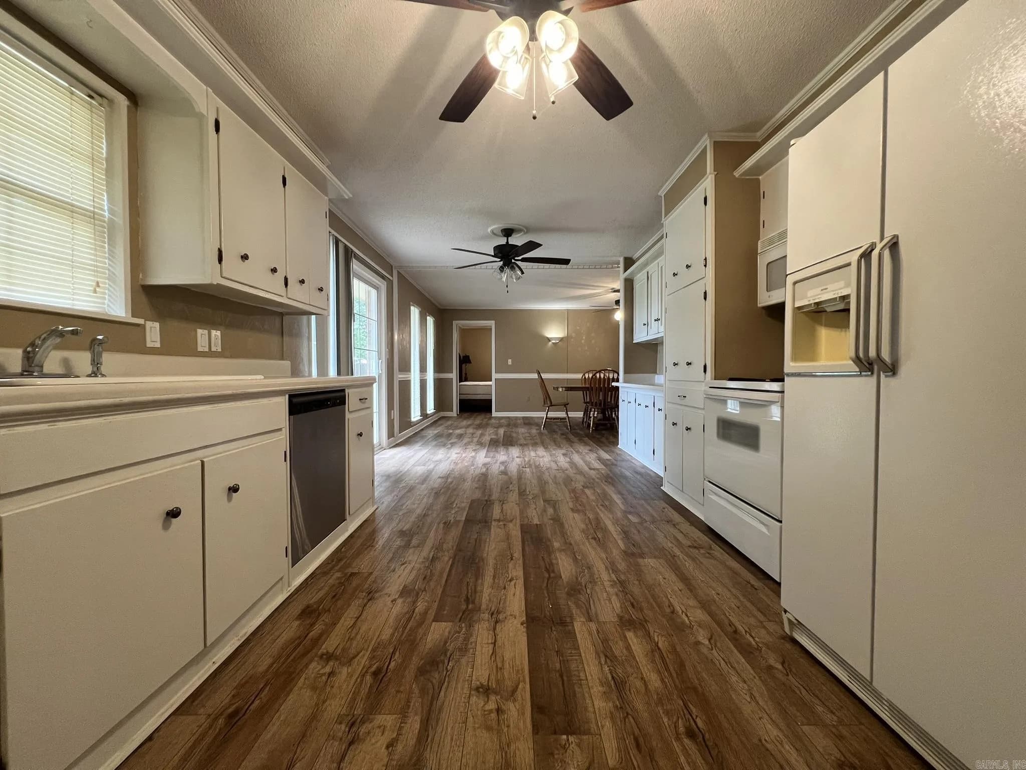 Property at 306 S Tilden - Image 19