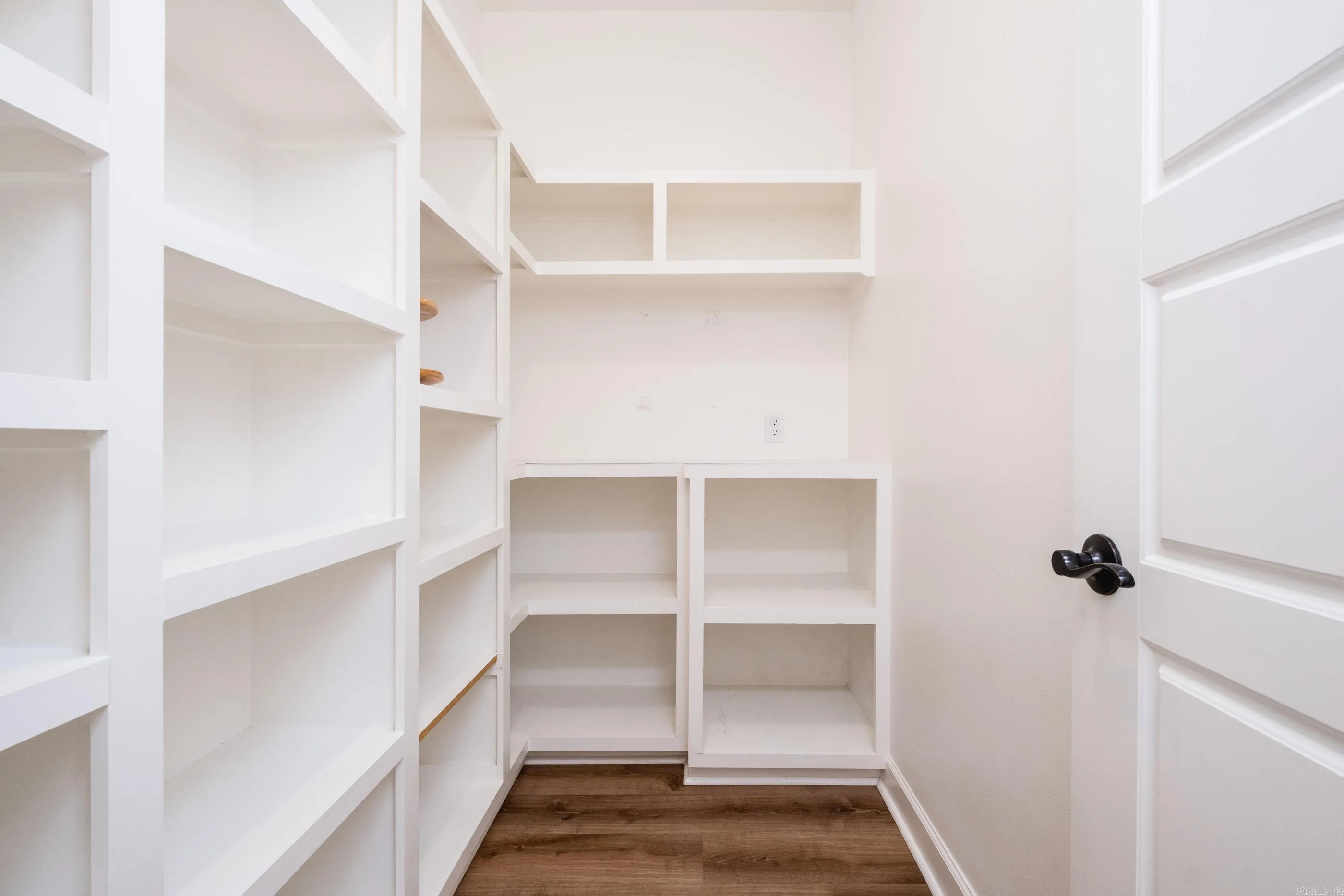 Property at 6057  Meridian - Image 25