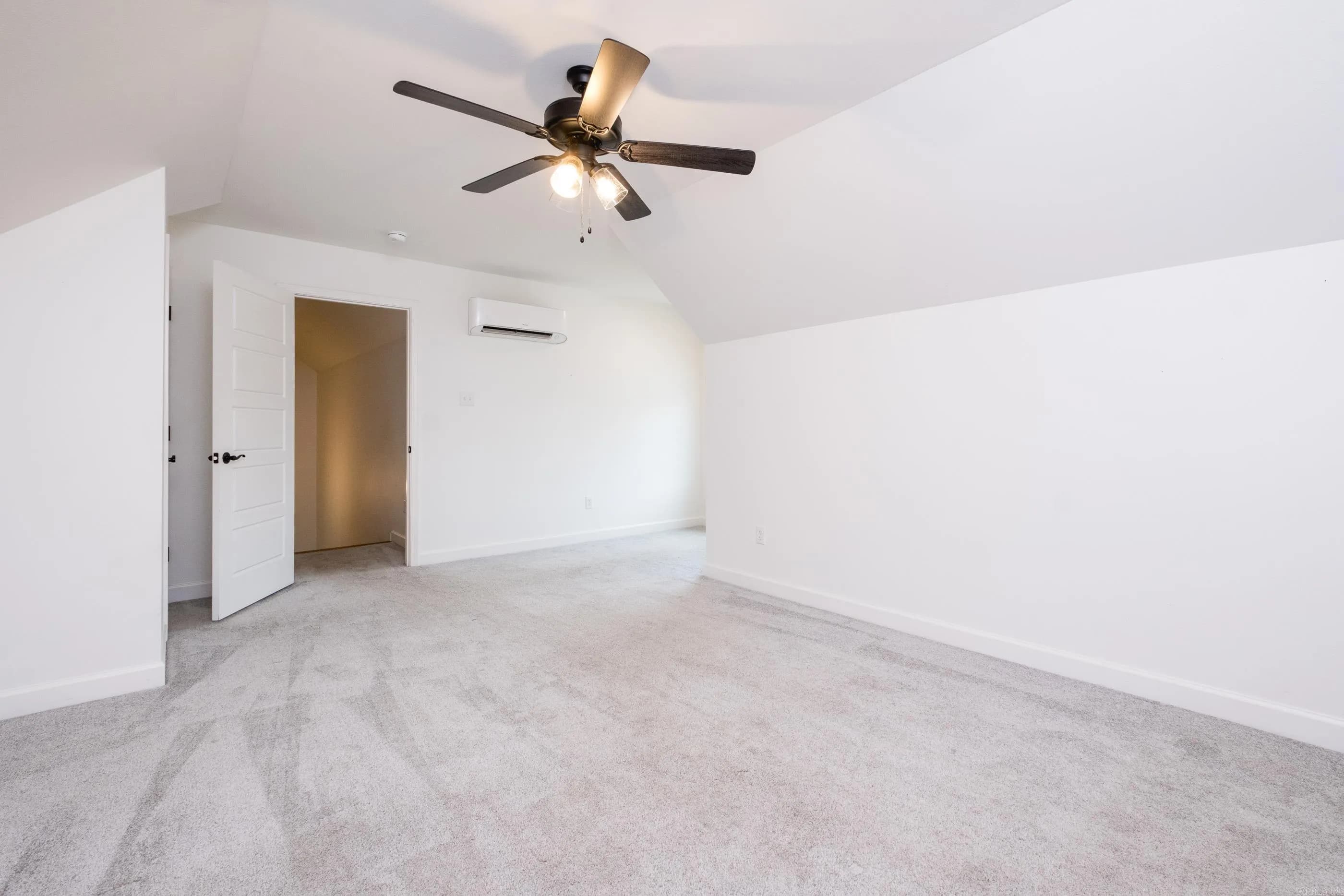Property at 6057  Meridian - Image 44