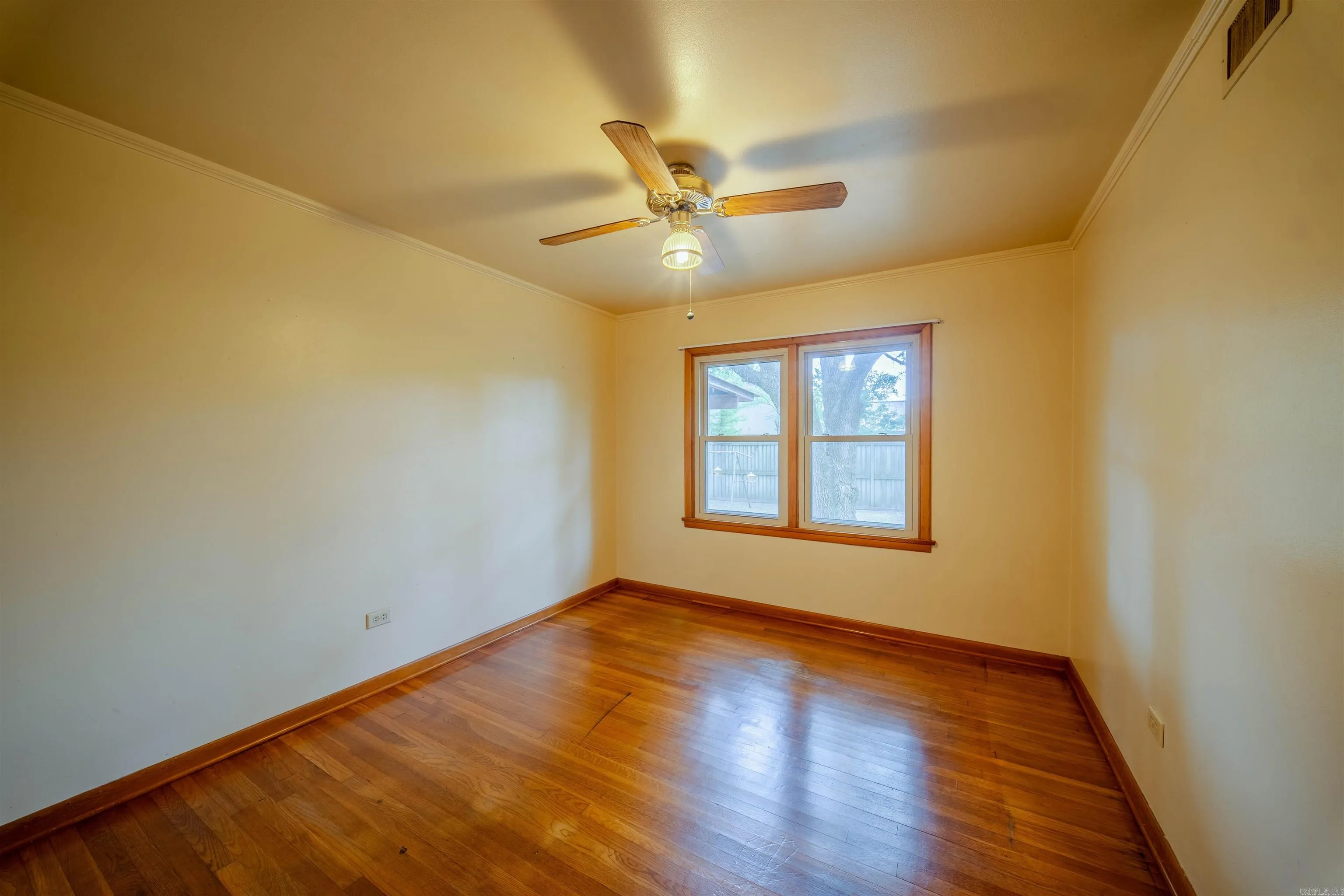 Property at 1173  Gordon - Image 19