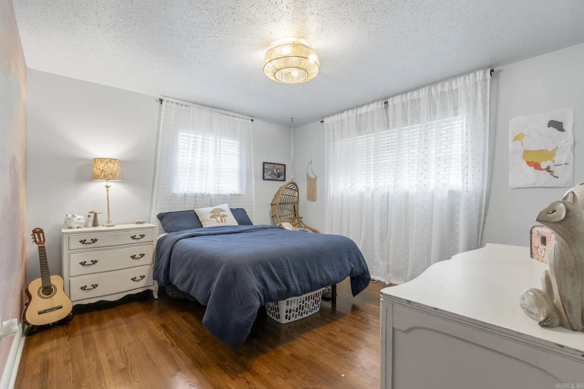 Property at 5008 N Vine - Image 17