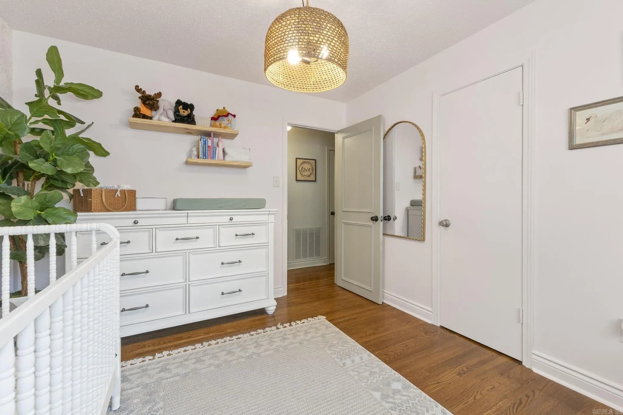 Property at 5008 N Vine - Image 23