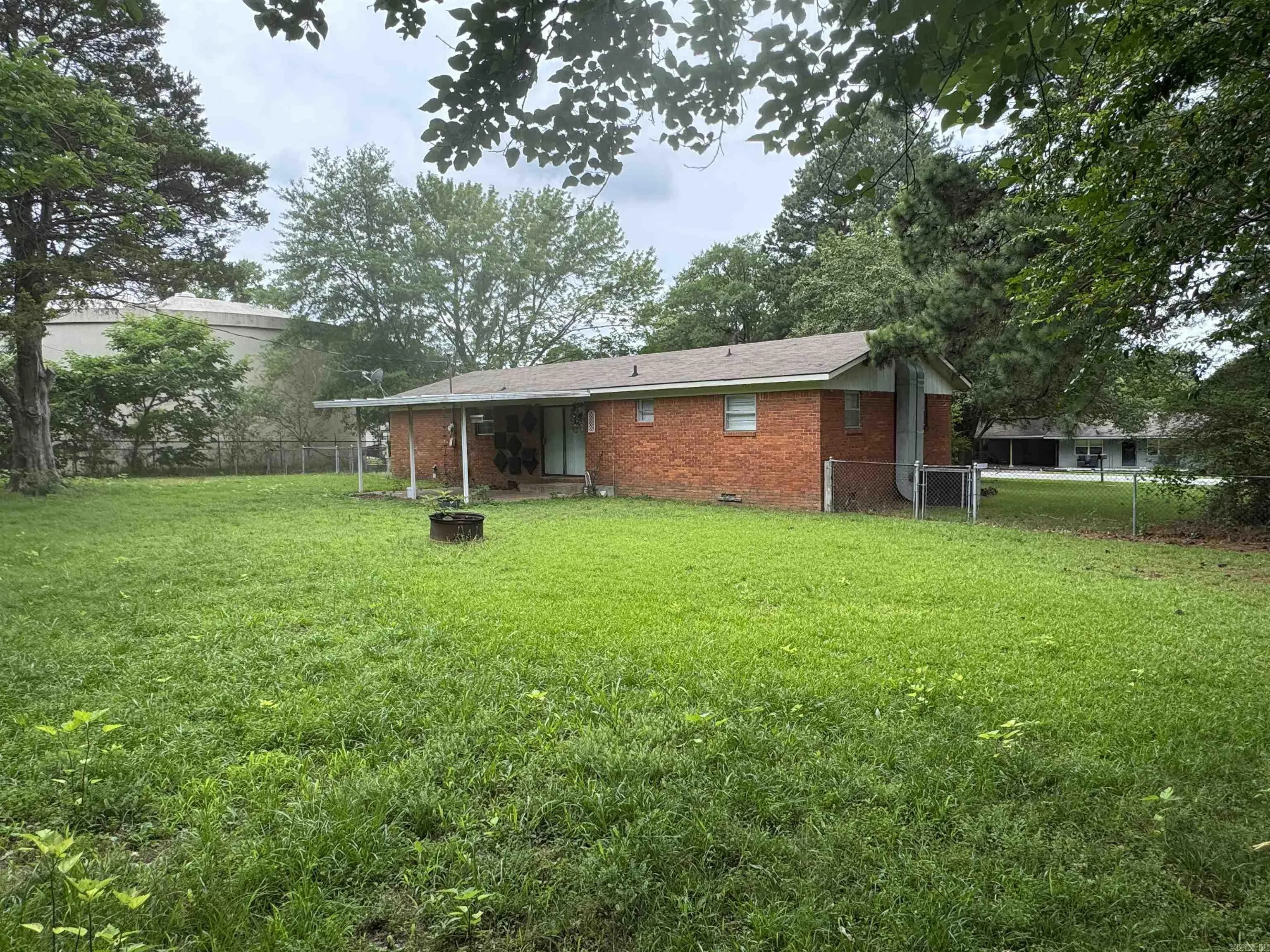 Property at 815  Lakeshore - Image 25