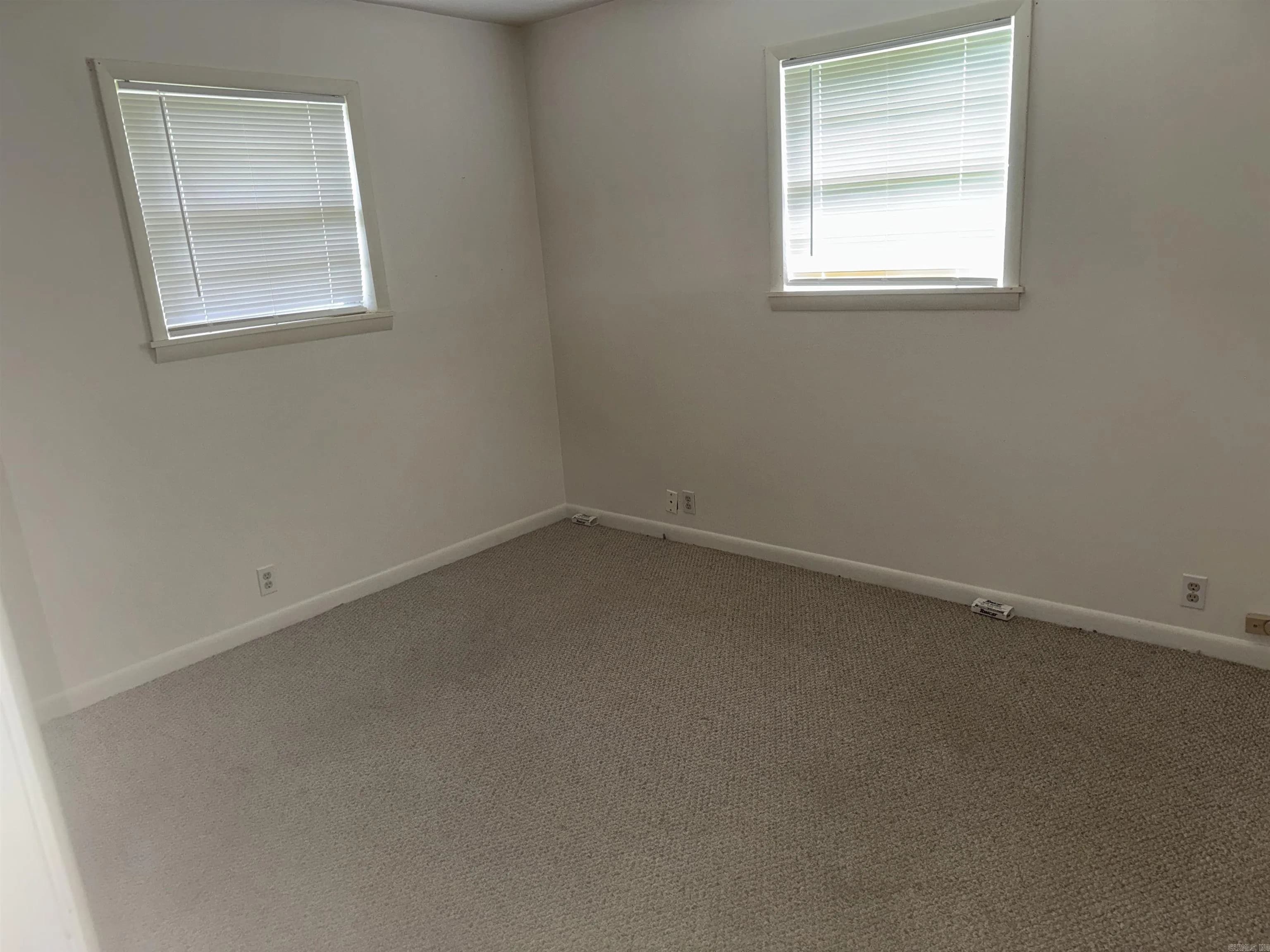 Property at 815  Lakeshore - Image 8