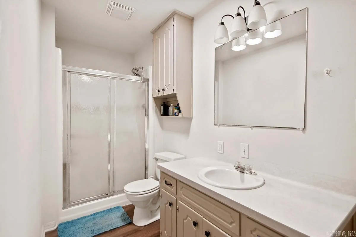 Property at 905  Graham rd - Image 15