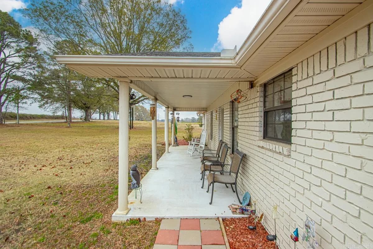 Property at 905  Graham rd - Image 8