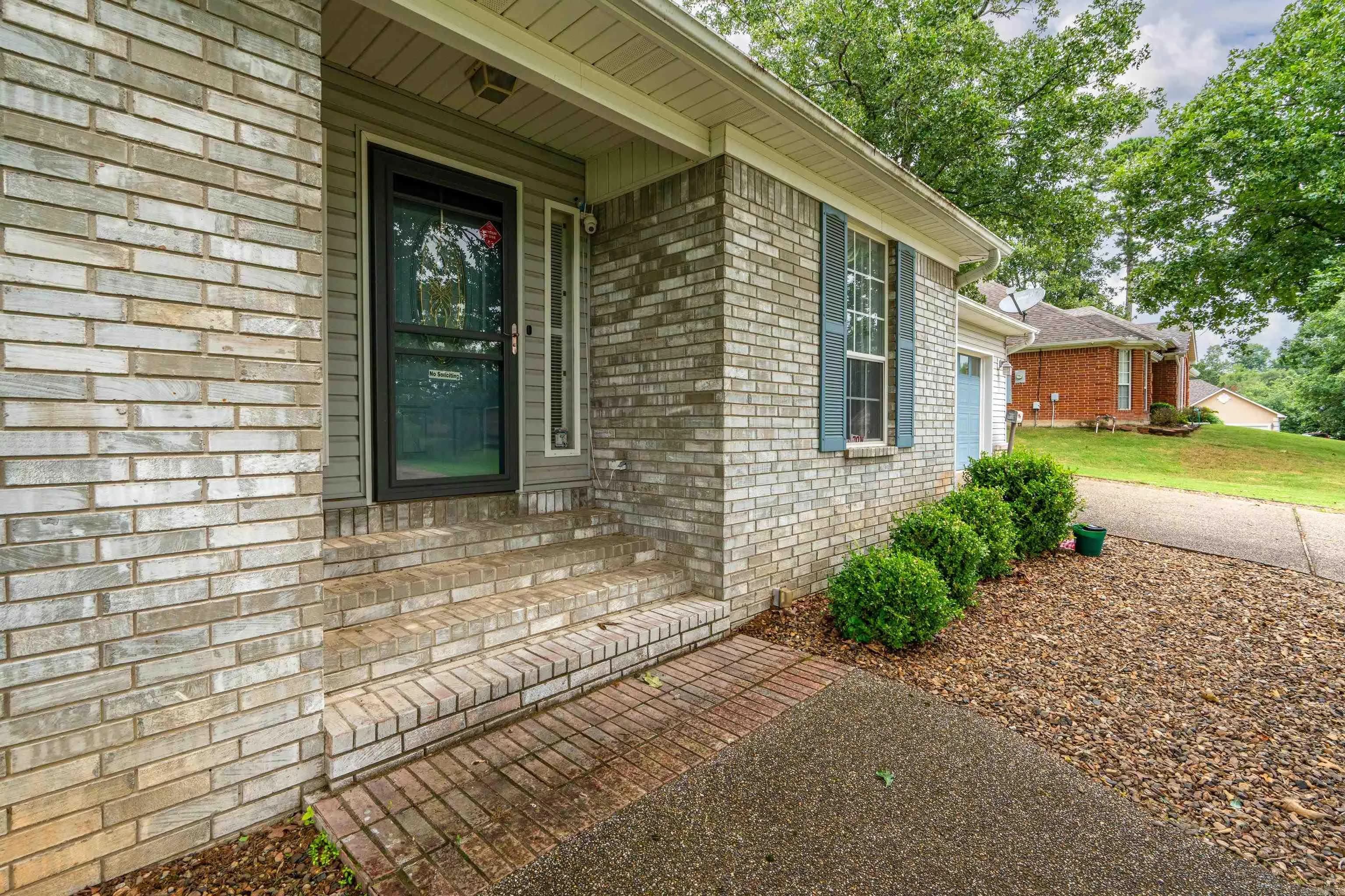 Property at 102  Doe run - Image 5