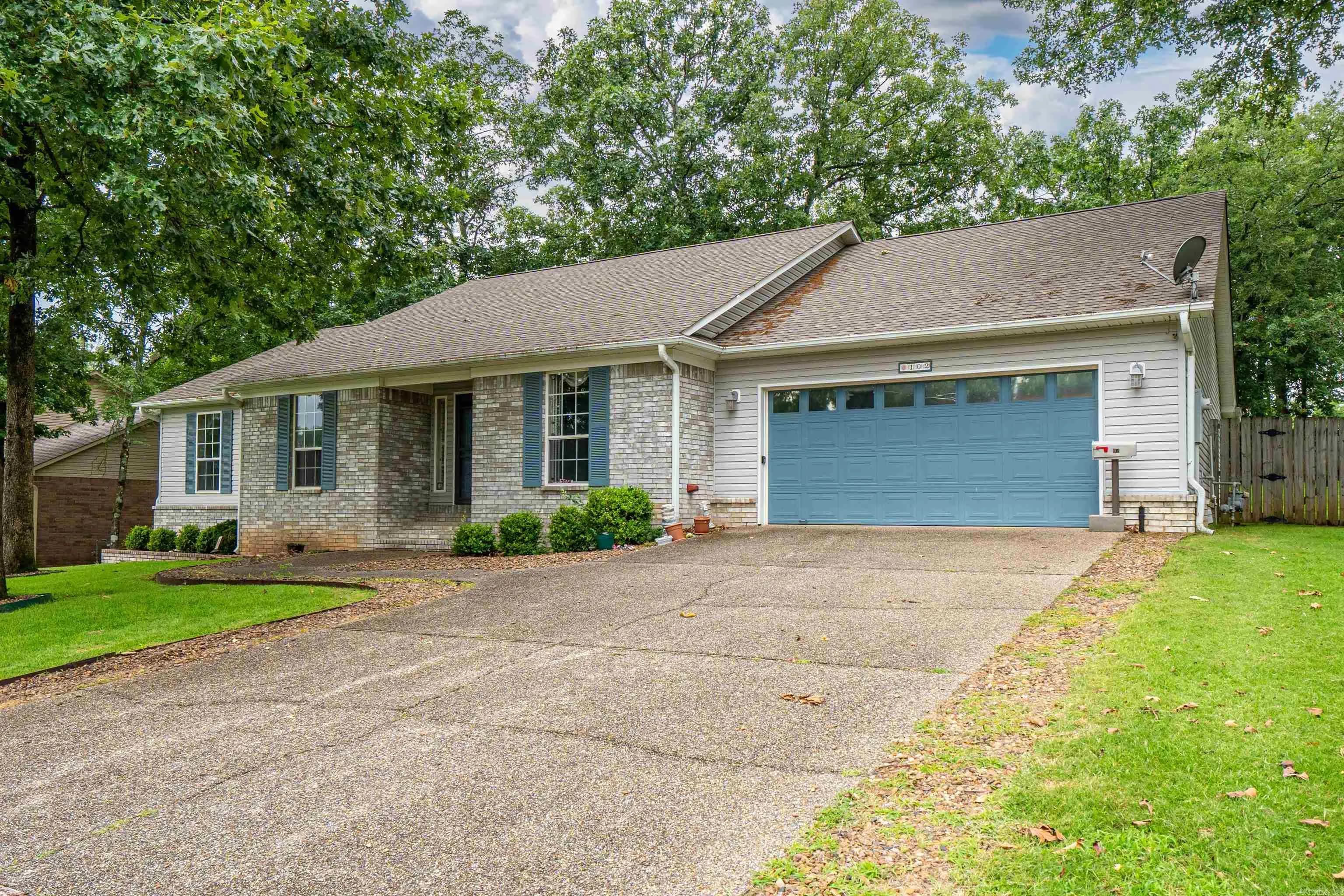 Property at 102  Doe run - Image 3