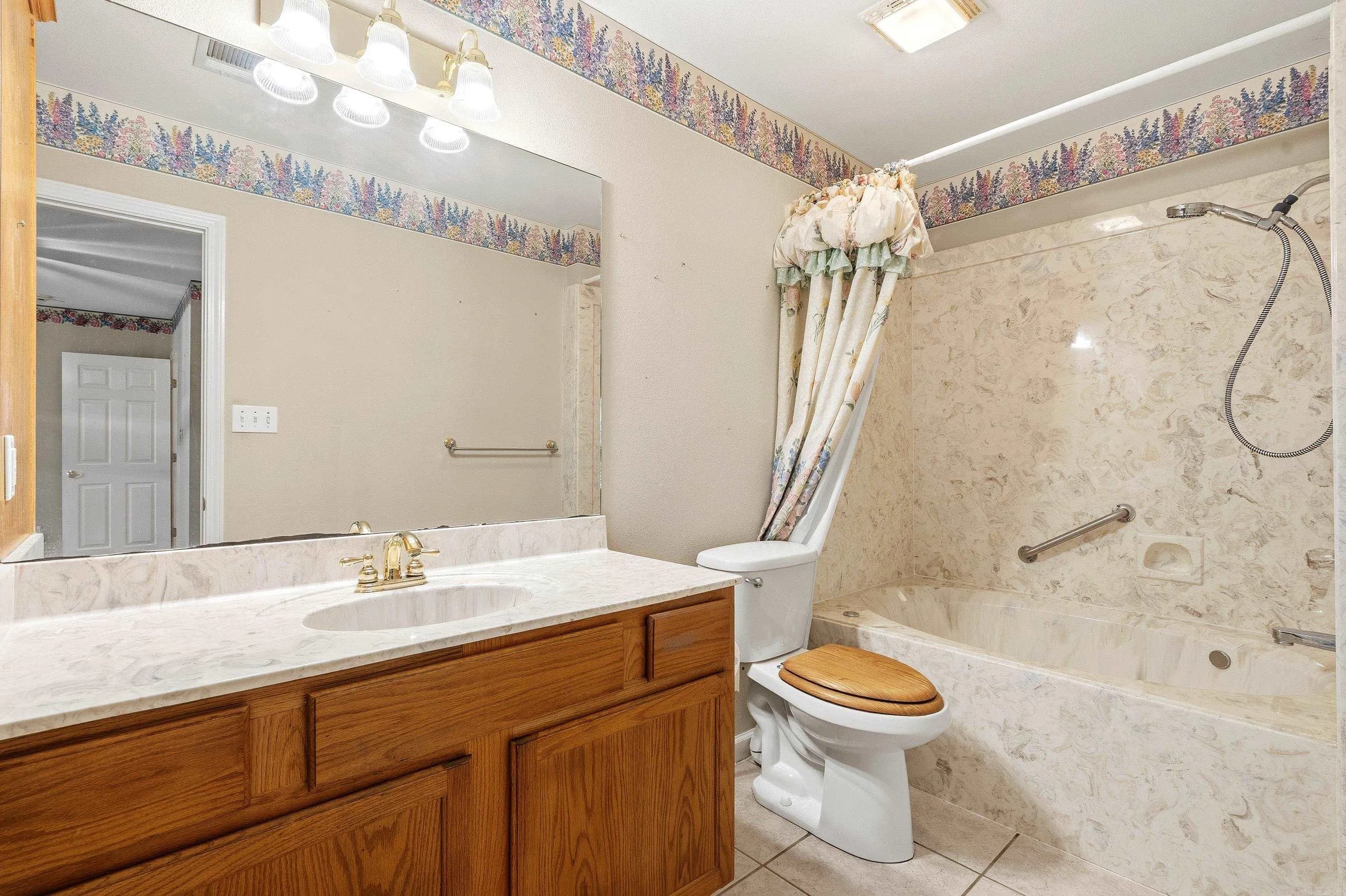 Property at 102  Doe run - Image 34