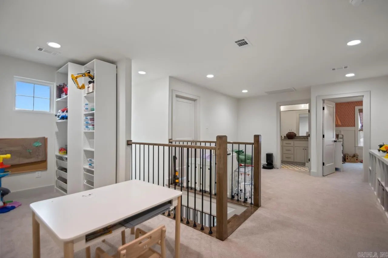 Property at 2113  Sable oaks - Image 26