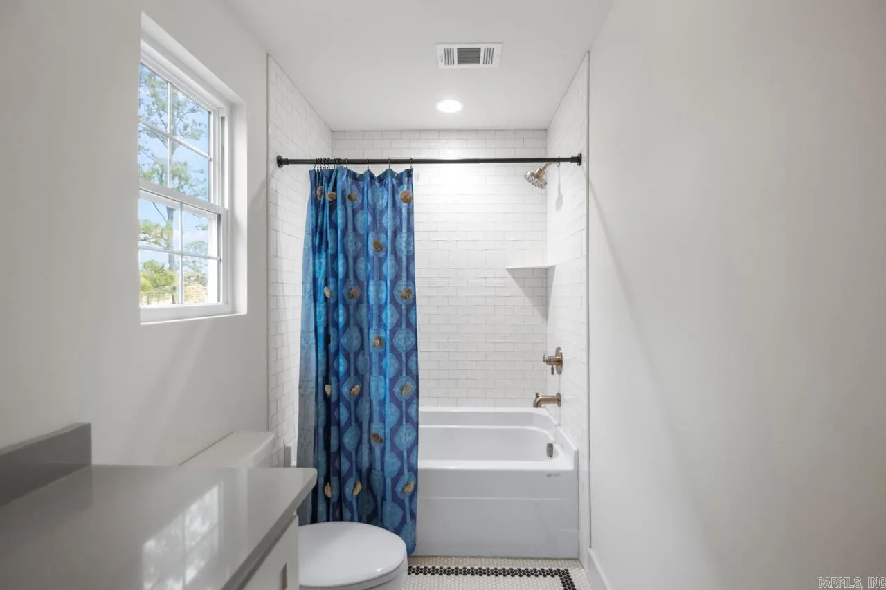 Property at 2113  Sable oaks - Image 32