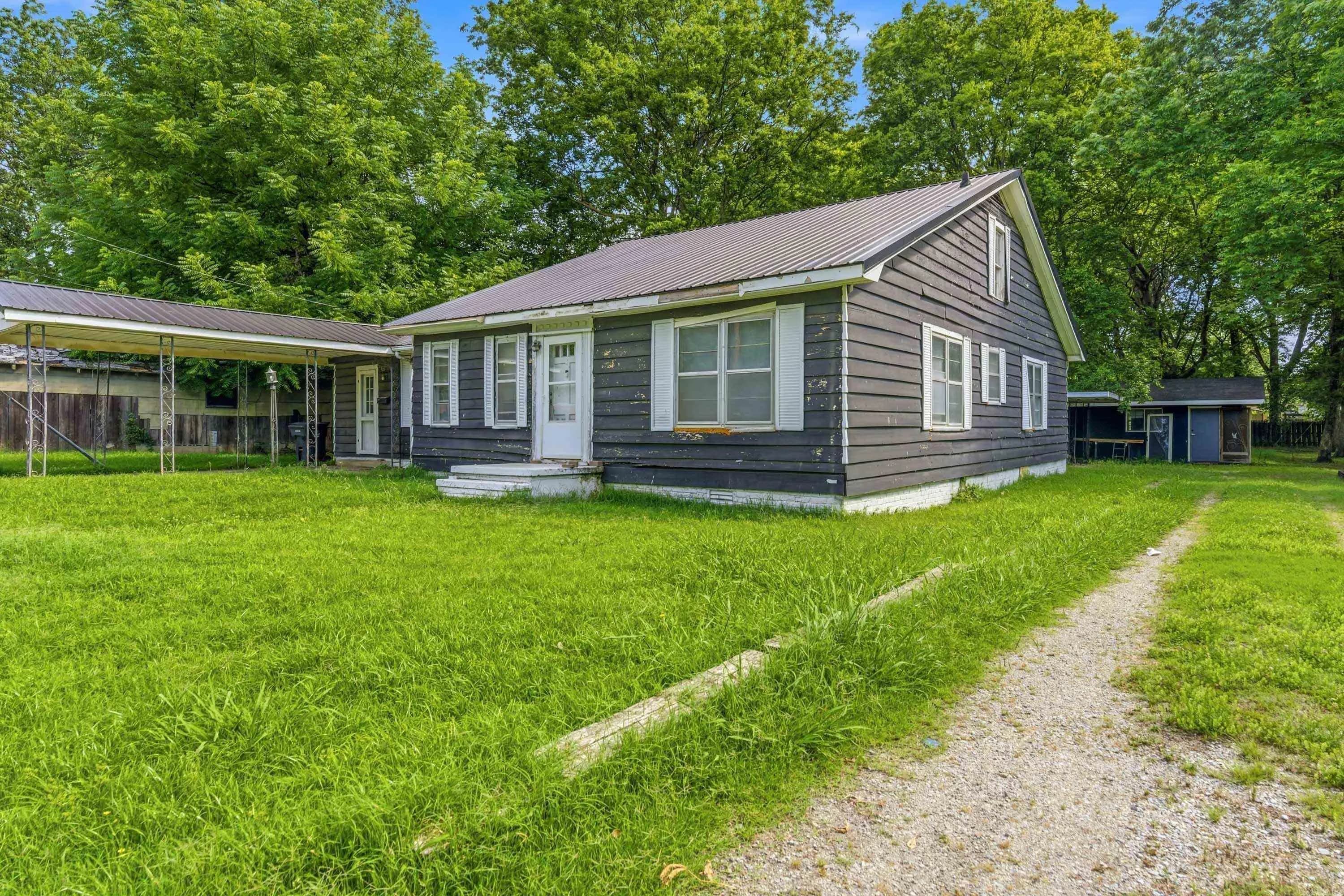 Property at 124 W Poplar - Image 21