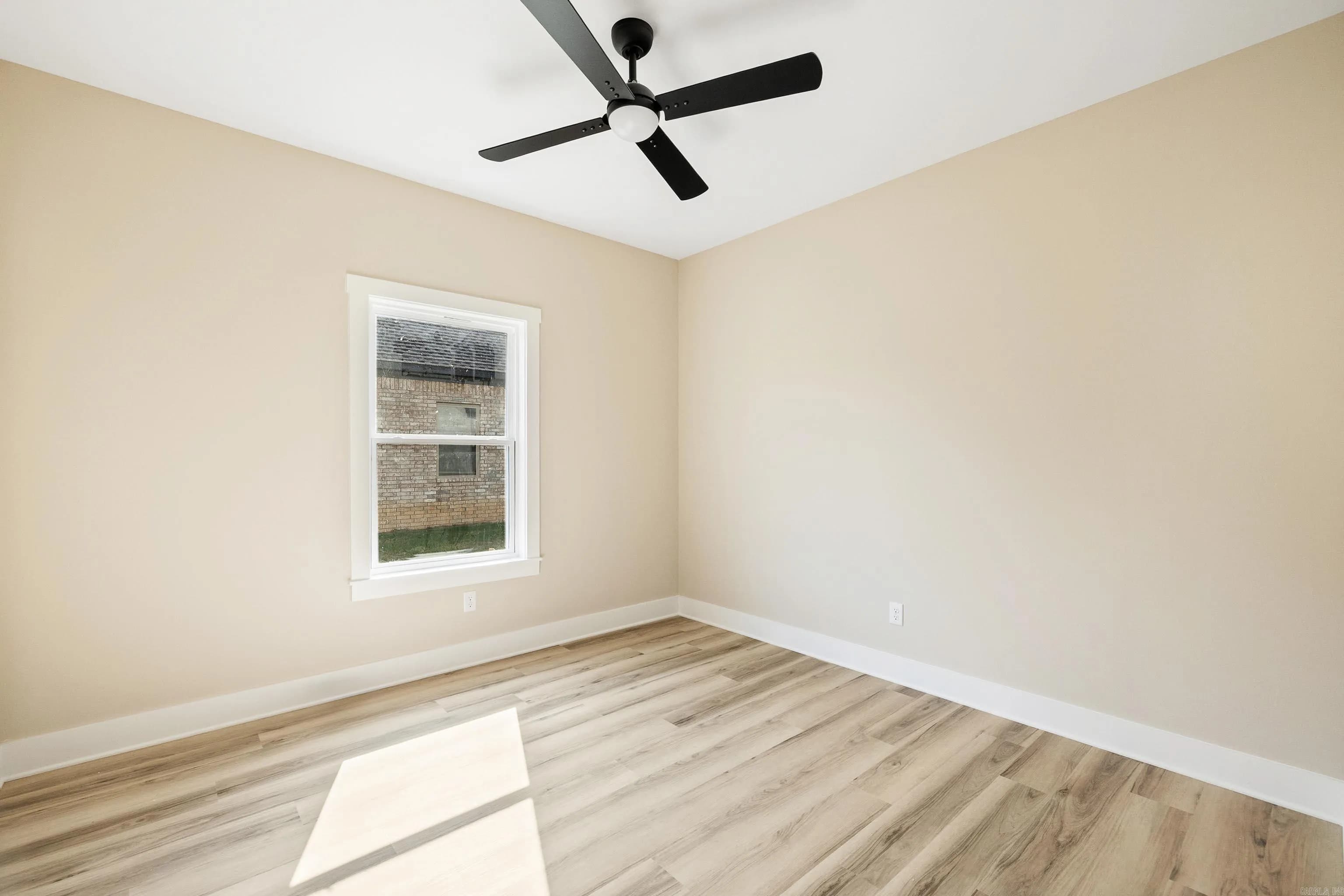 Property at 117  Michelle - Image 15