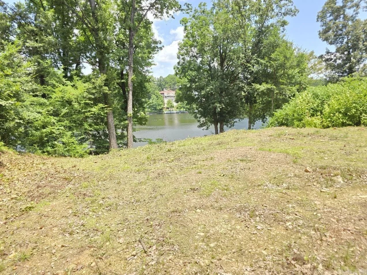 Property at 1920  Waterside - Image 12