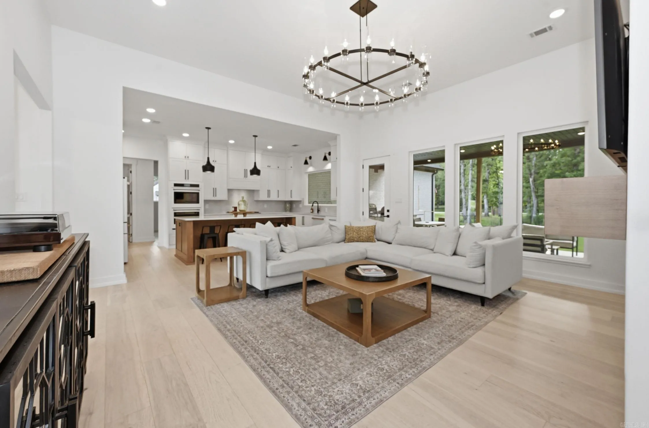 Property at 2001  Sunstone - Image 19