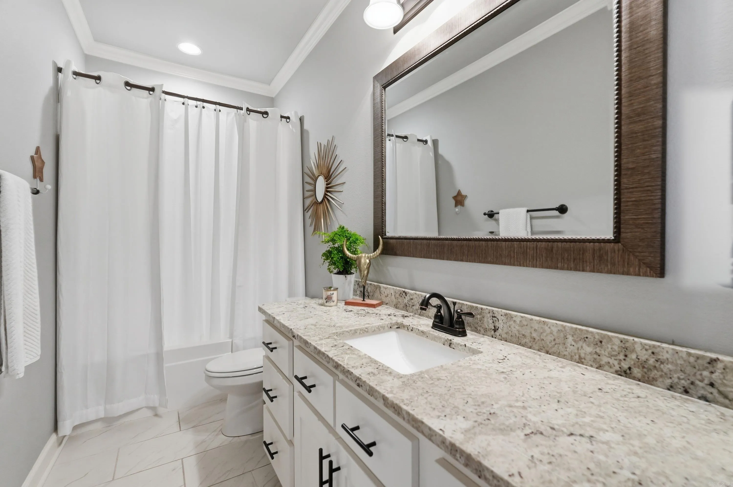 Property at 9431  Oak forest - Image 28