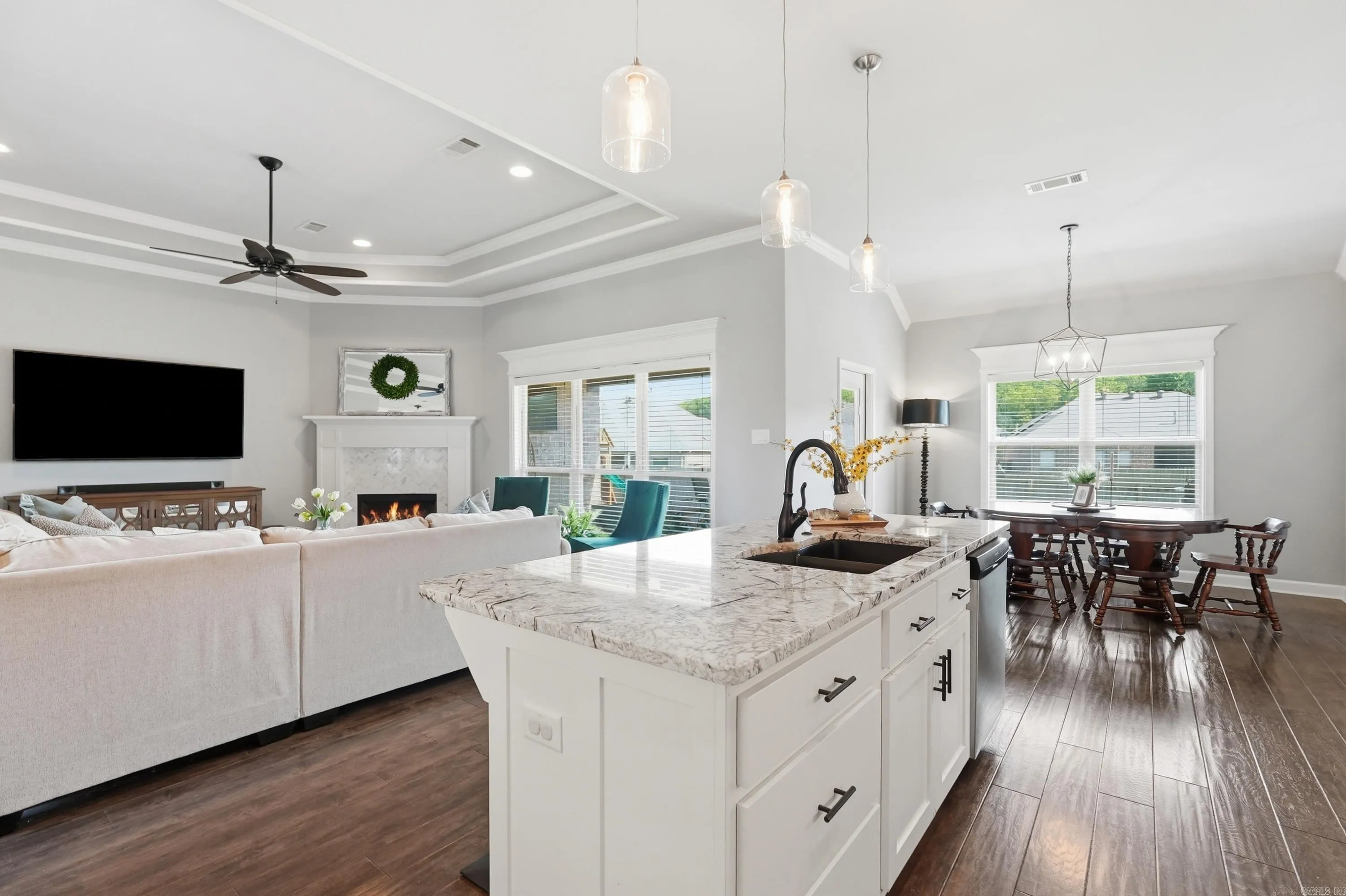 Property at 9431  Oak forest - Image 13