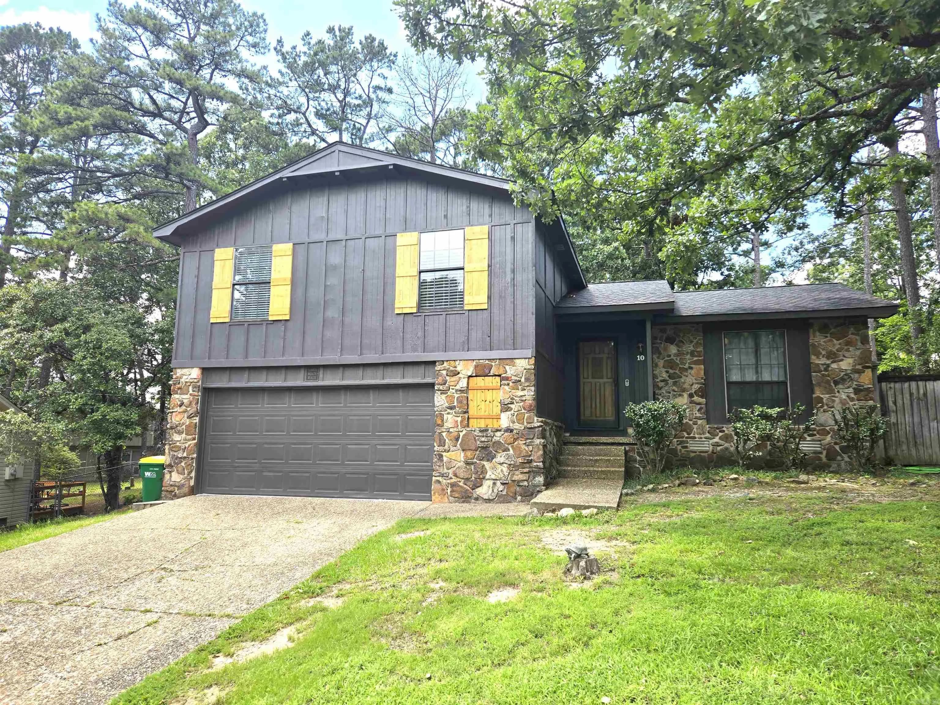 Property at 10  Flourite - Image 1