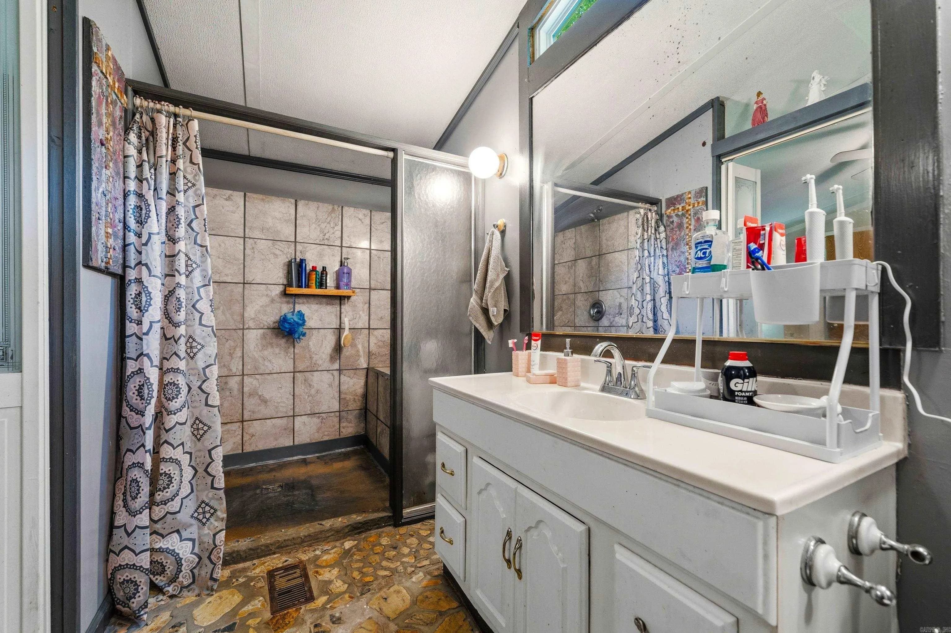 Property at 118  Cozy acres - Image 20