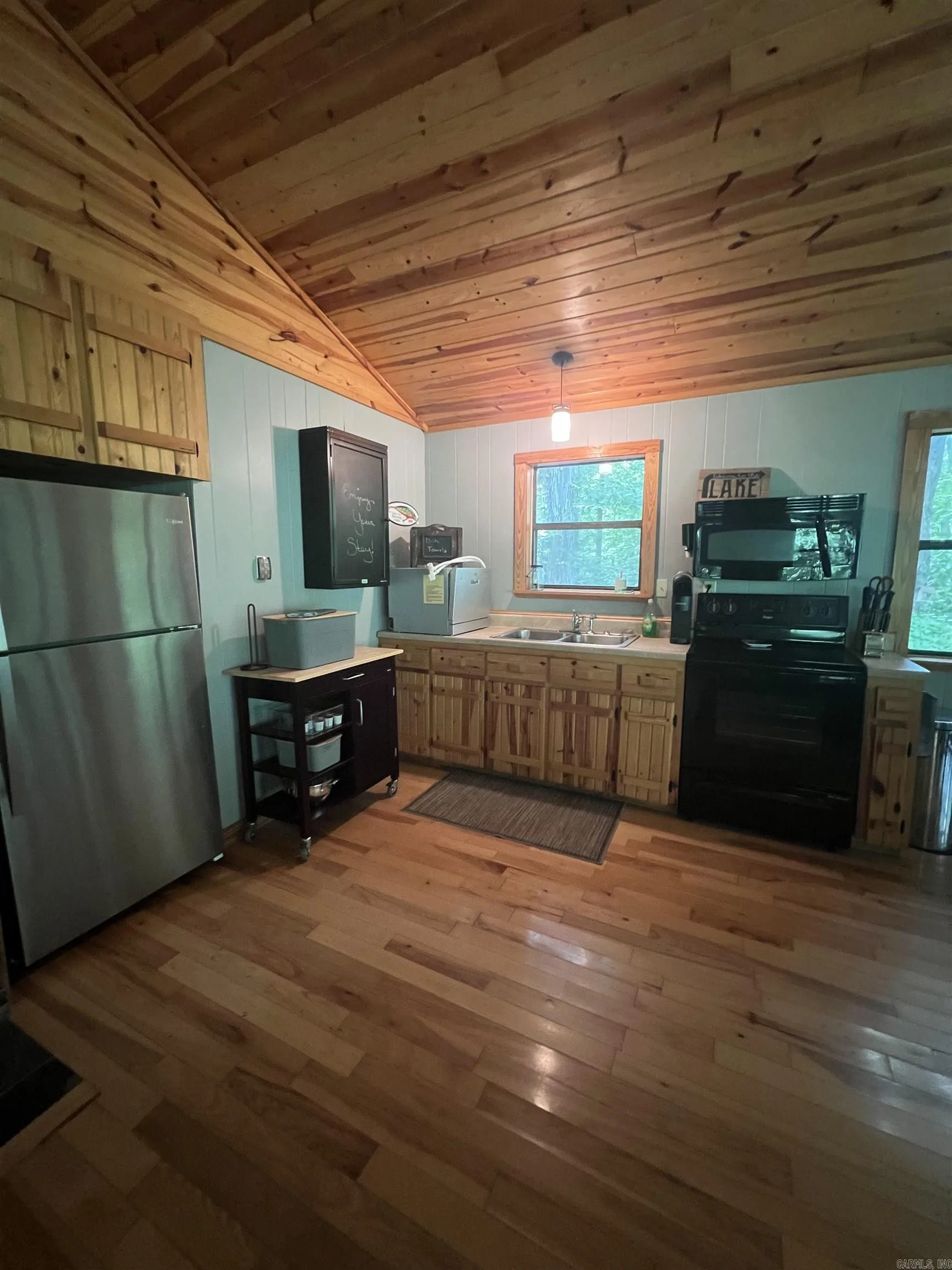 Property at 1785  Sandiff - Image 9