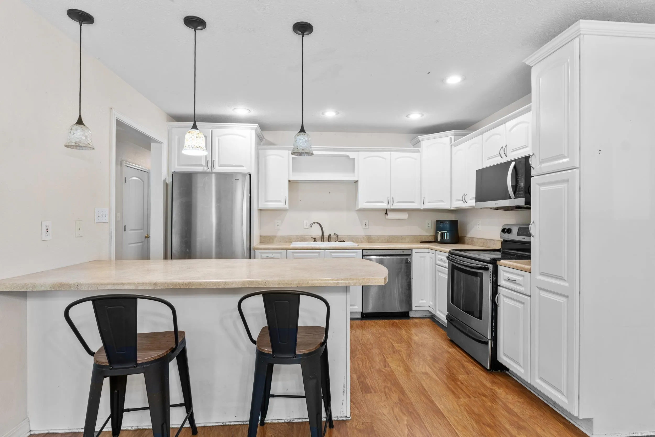 Property at 291  Sunburst trail - Image 10