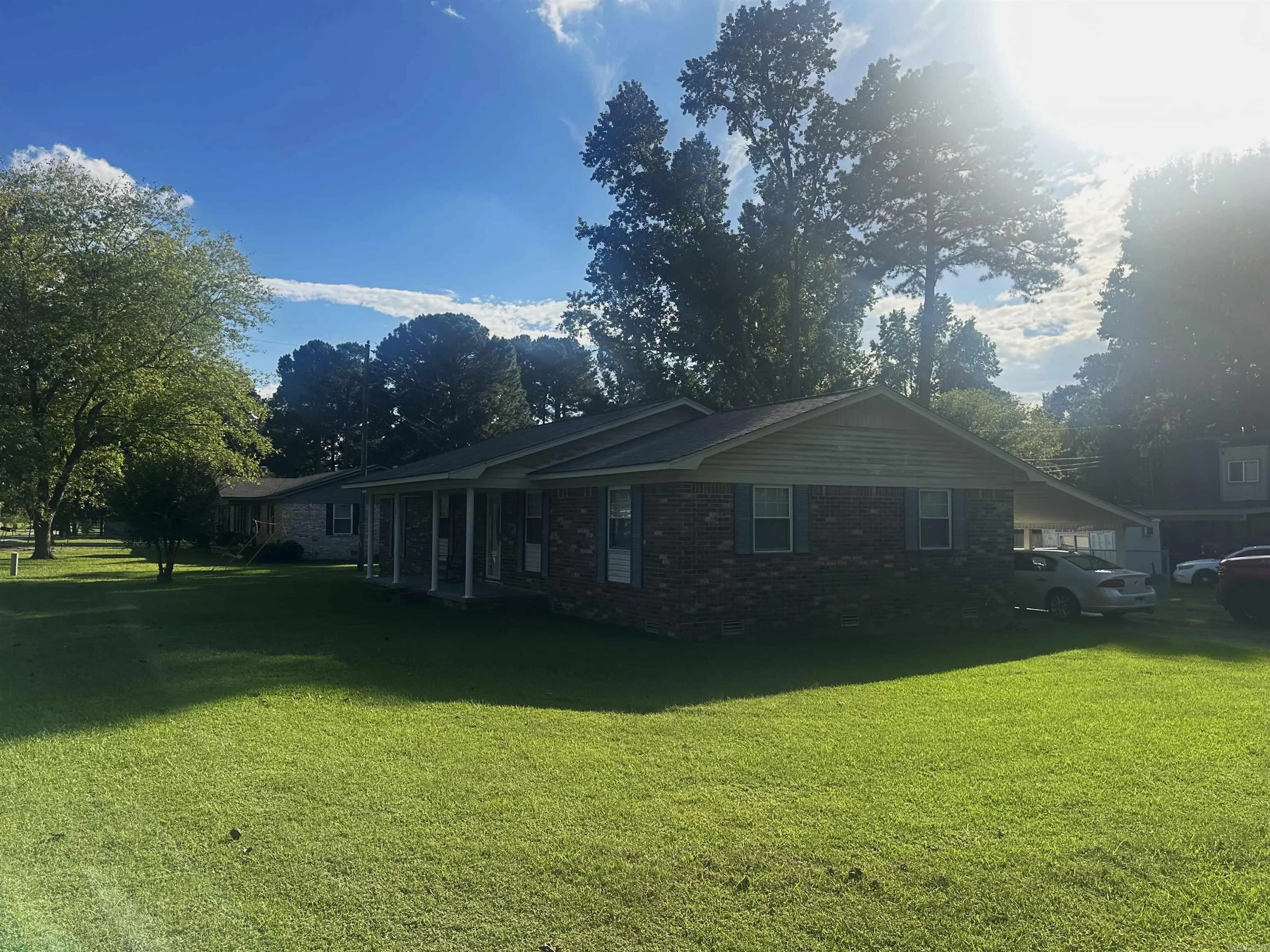 Property at 303 N Lemon - Image 3